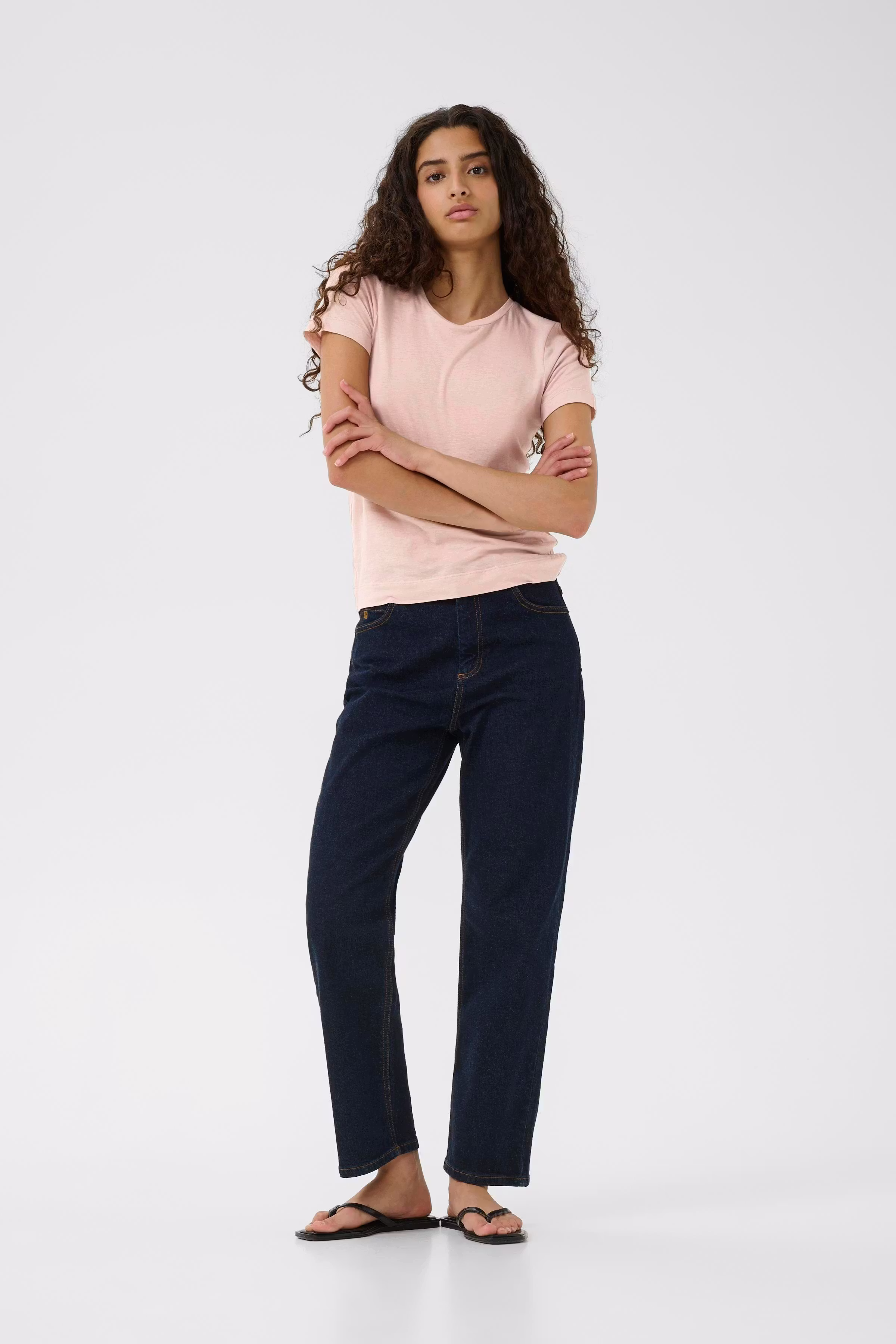 LegendIW Base SS T-shirt LOOKBOOK FRONT 30109350-161509