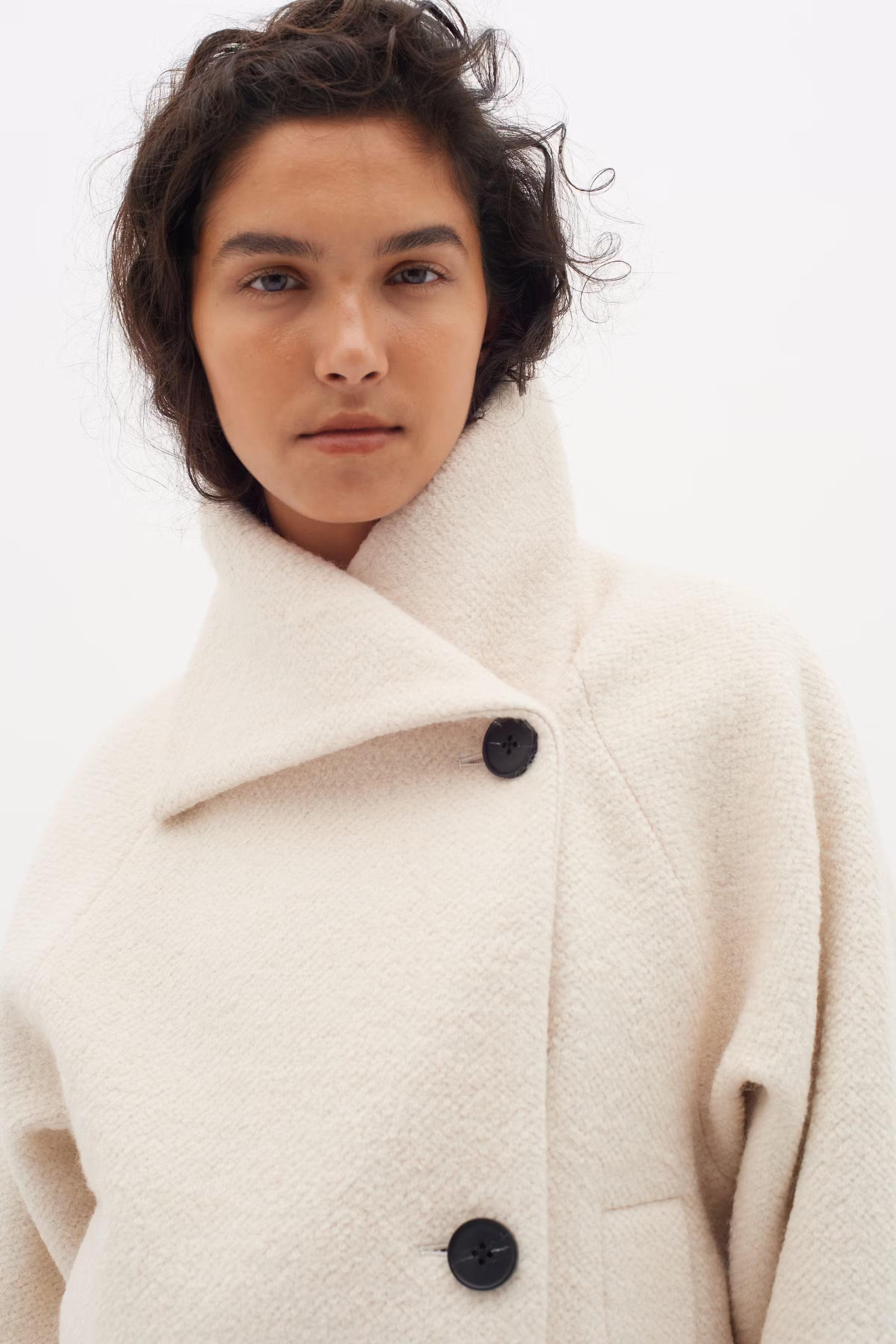 TanayIW Kurzer Mantel LOOKBOOK DETAIL 30109493-120601