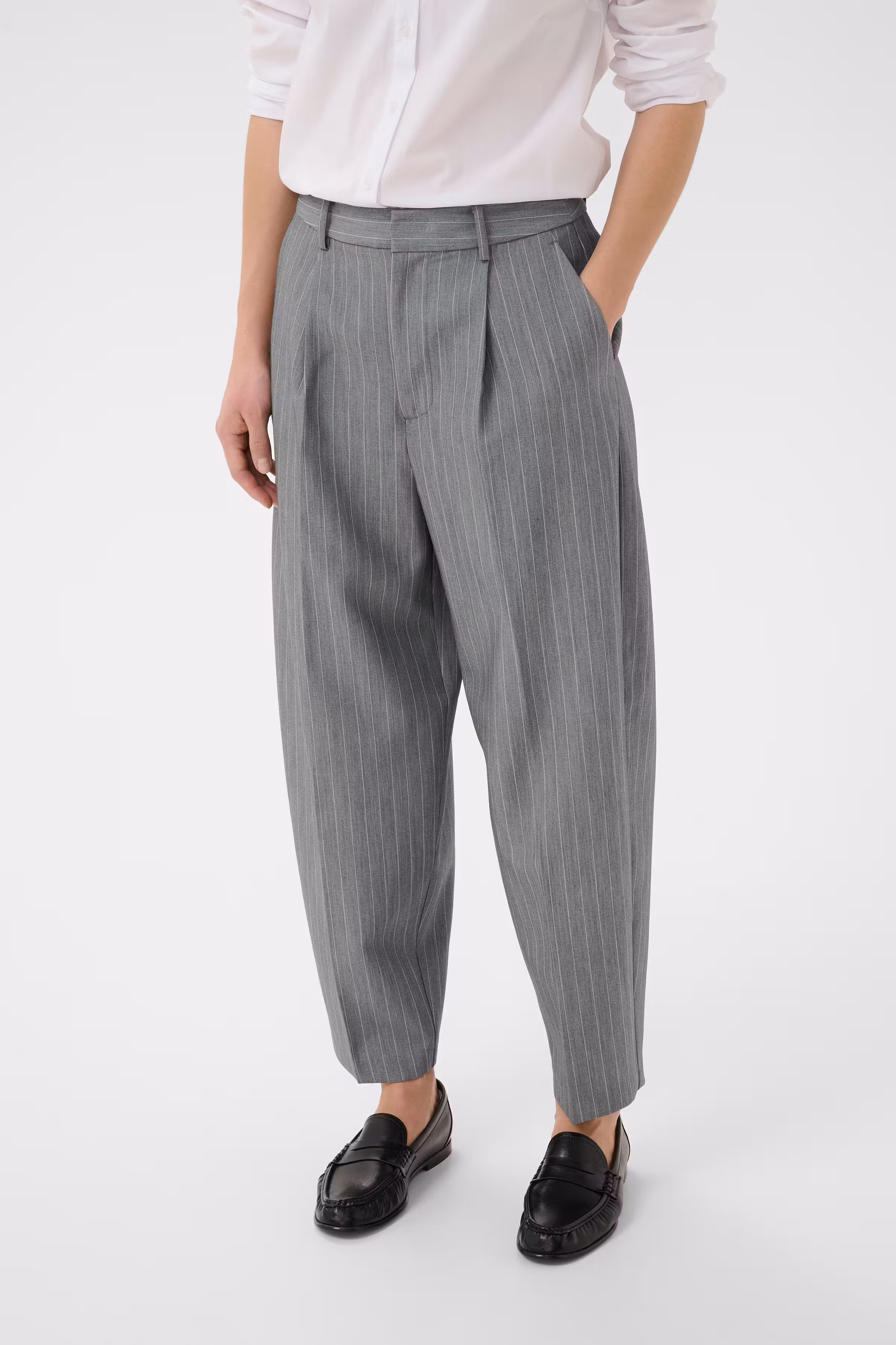 DomenicPW Hose LOOKBOOK FRONT 30310719-305149