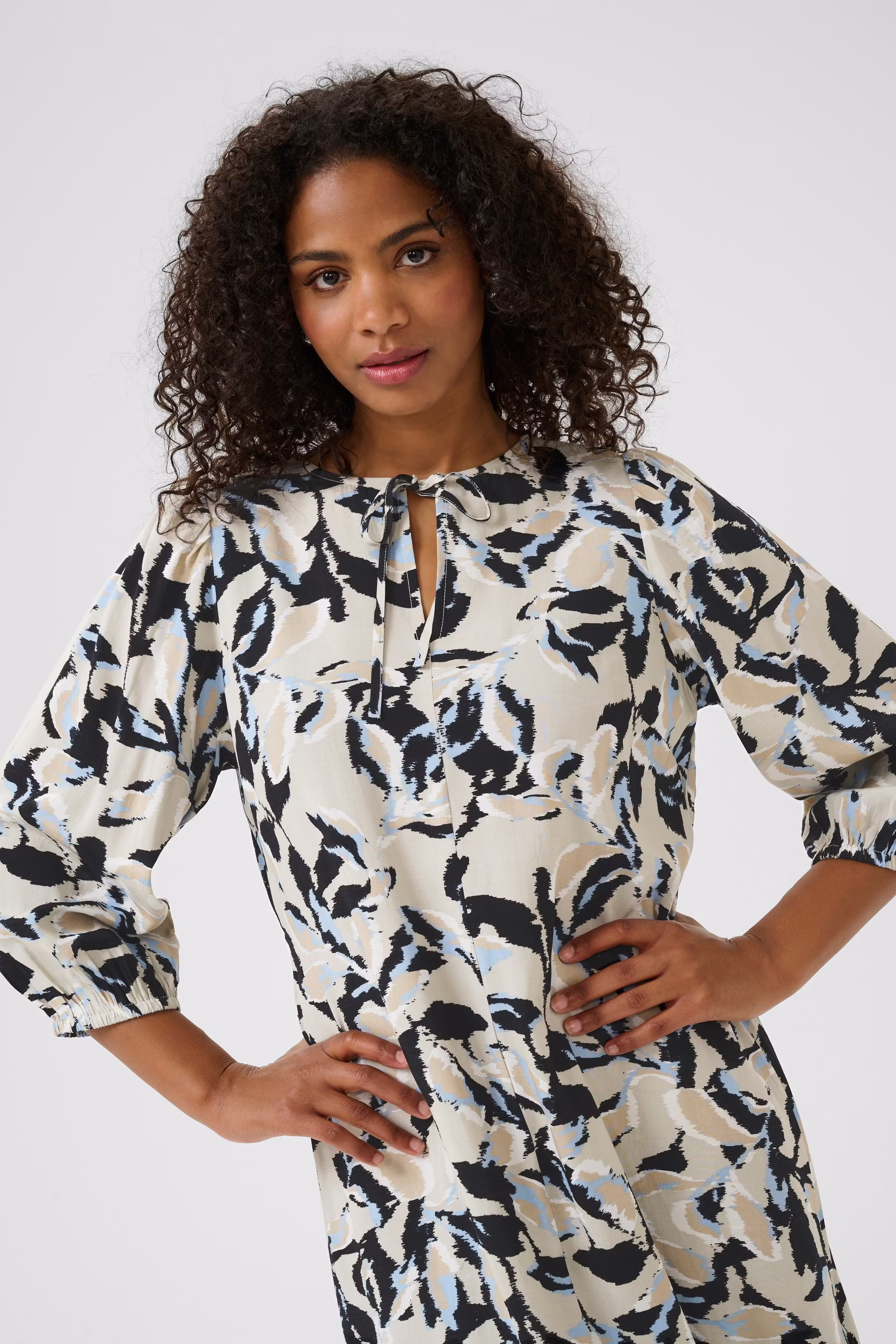 KApedra Dress LOOKBOOK DETAIL 10509618-107743