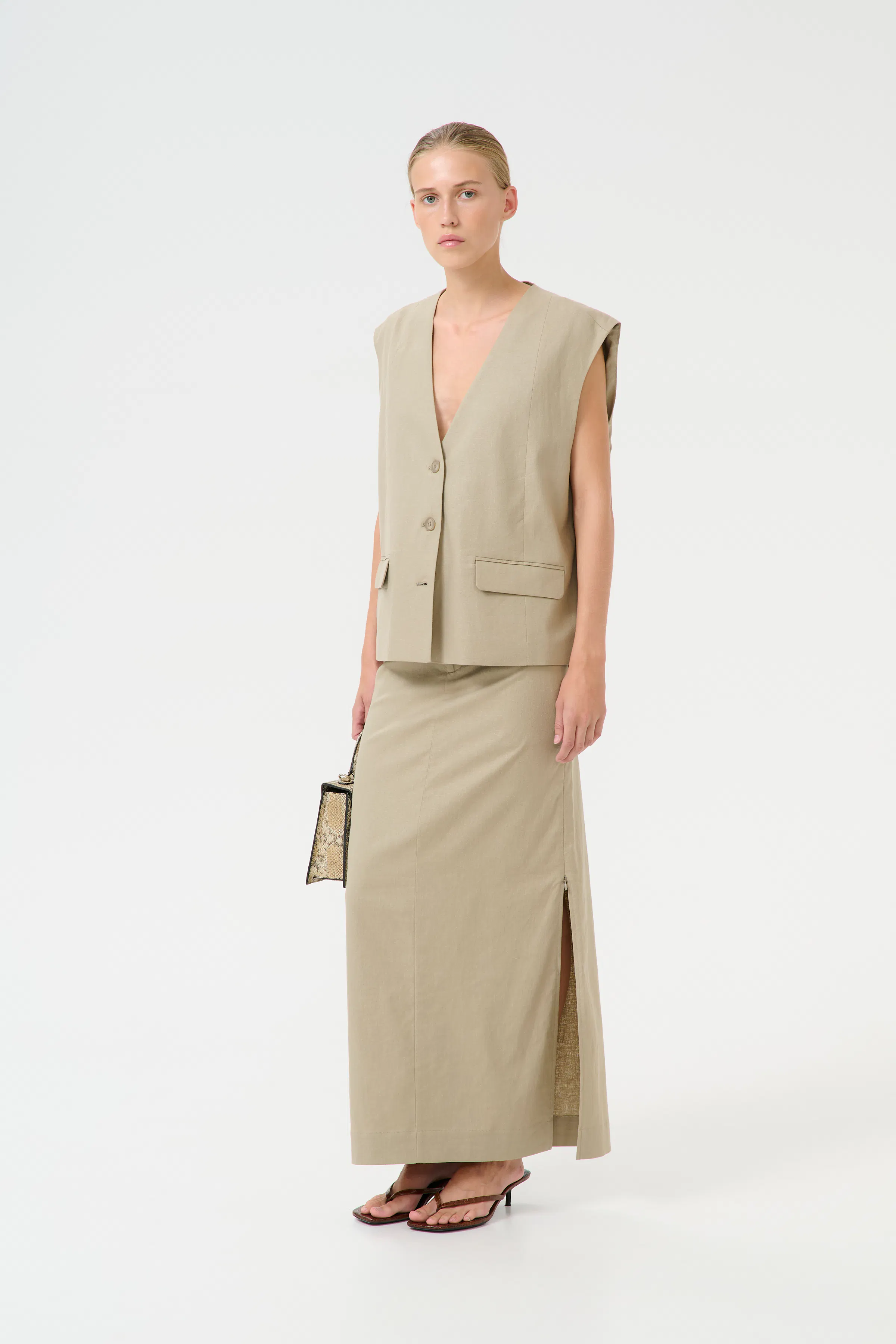 GZizza linne kjol LOOKBOOK FRONT 10910283-170510