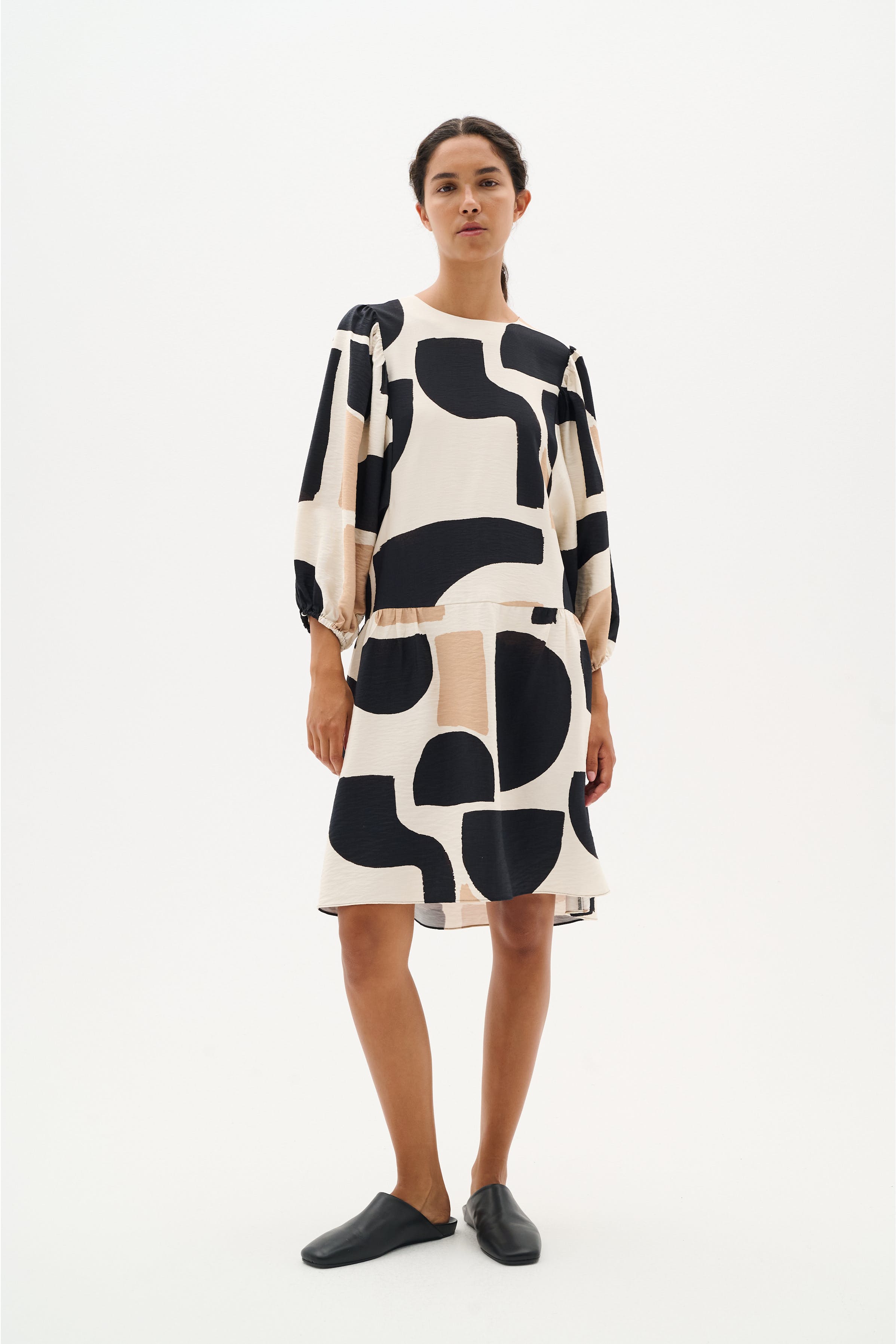 CominoIW Klänning LOOKBOOK FRONT 30110236-303526