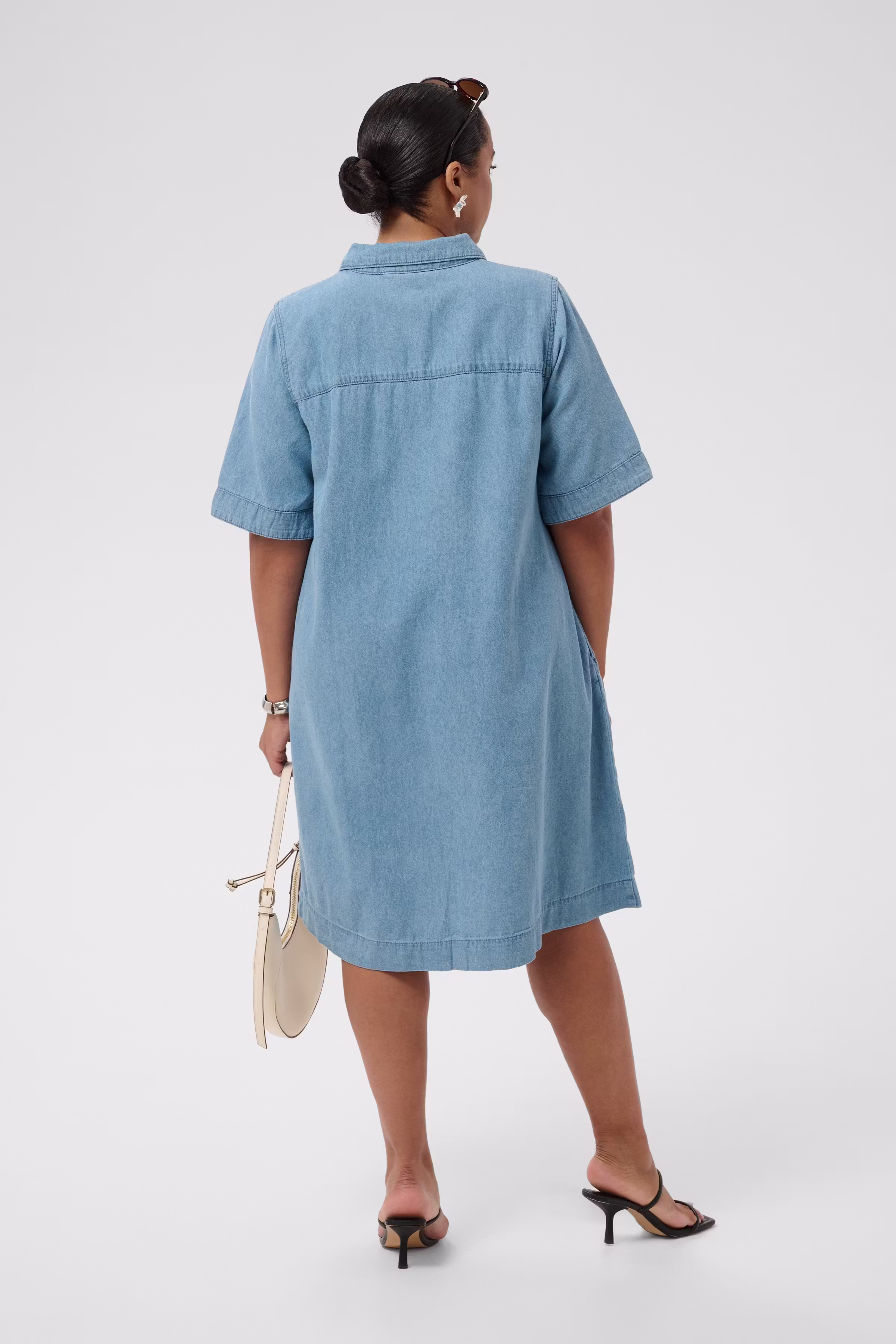 KCjada Kleid LOOKBOOK BACK 10584173-105707