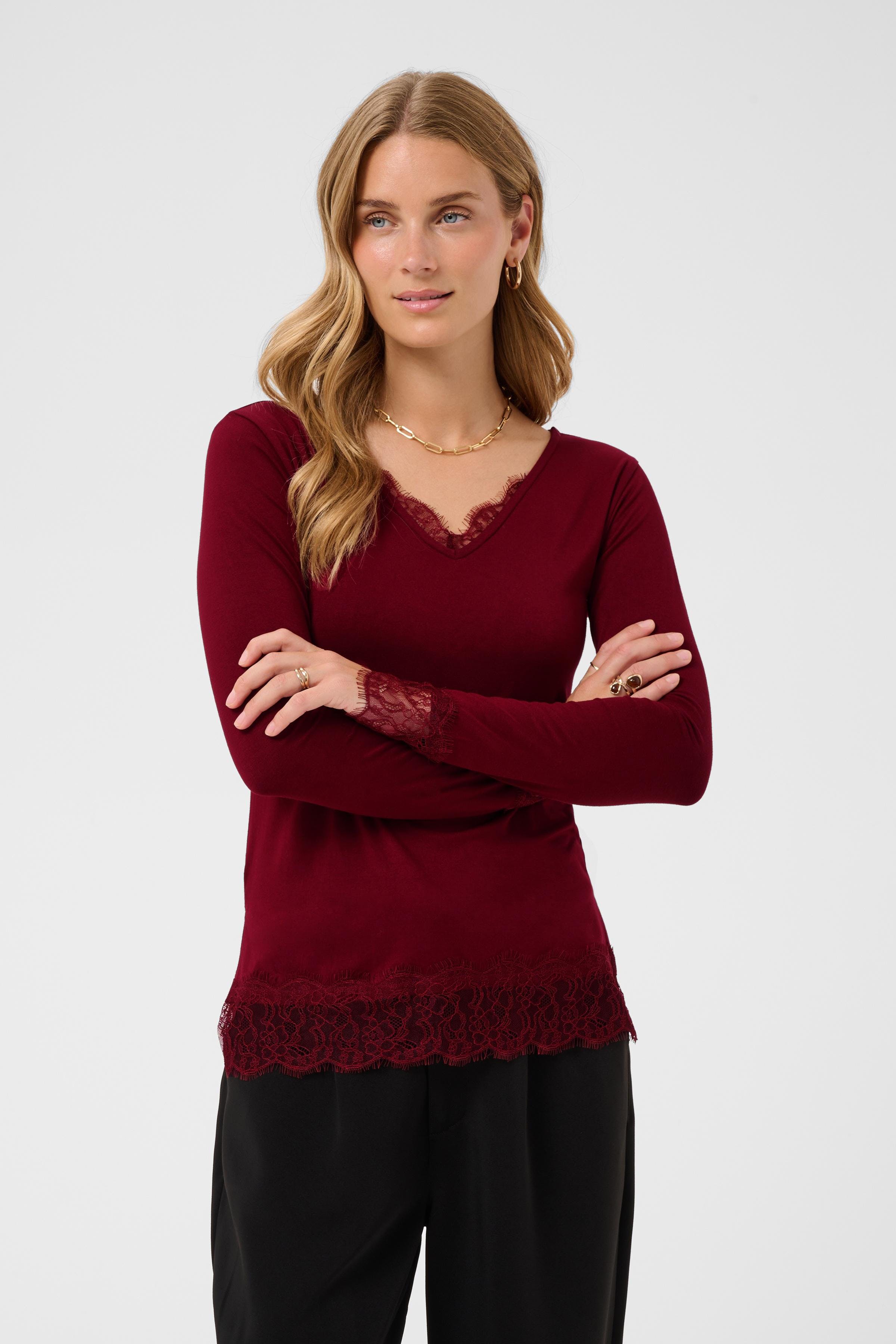 CRAlvaia Top LOOKBOOK FRONT 10615771-191724