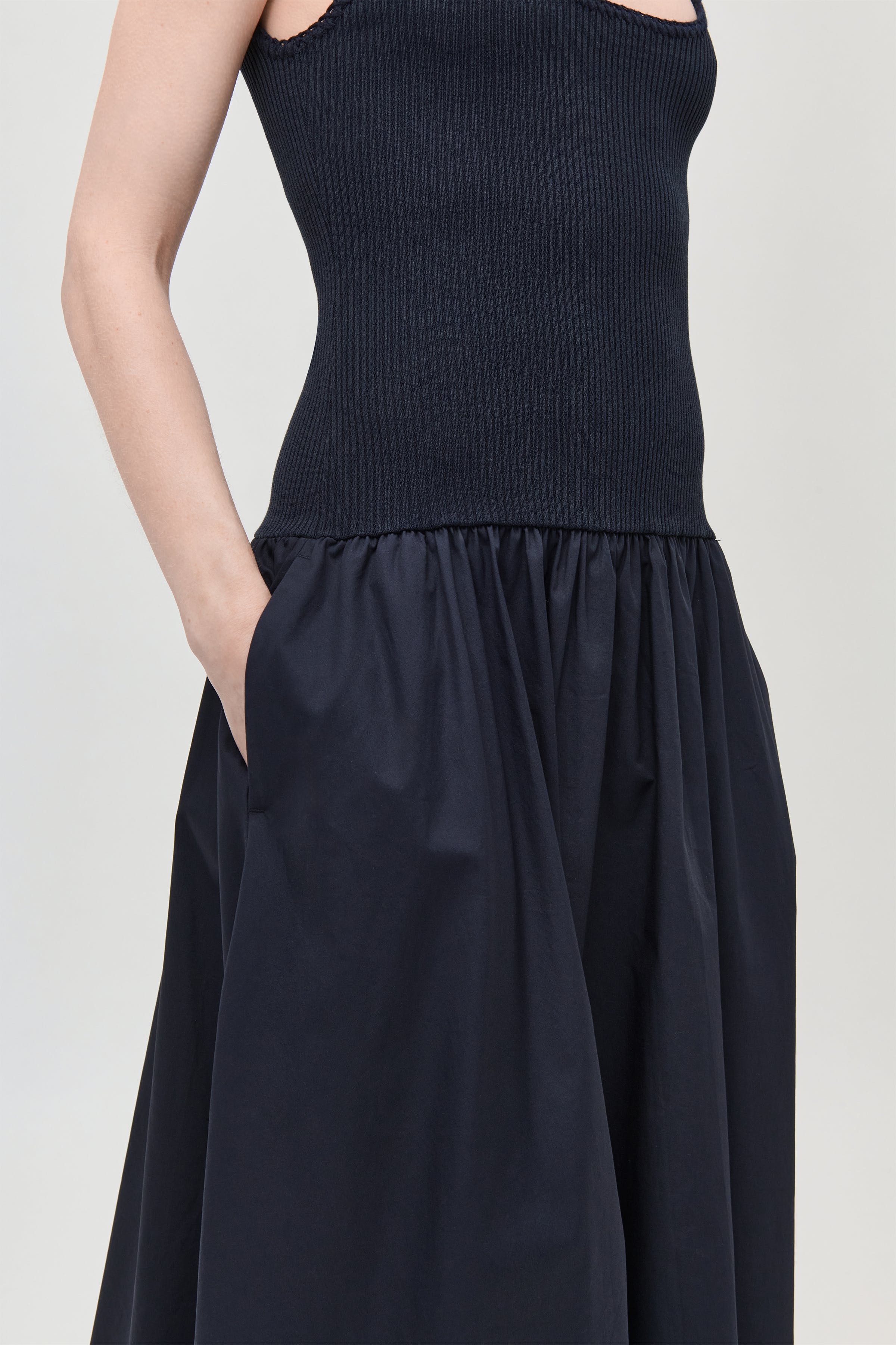 ONA Kleid LOOKBOOK DETAIL 30600673-BL900