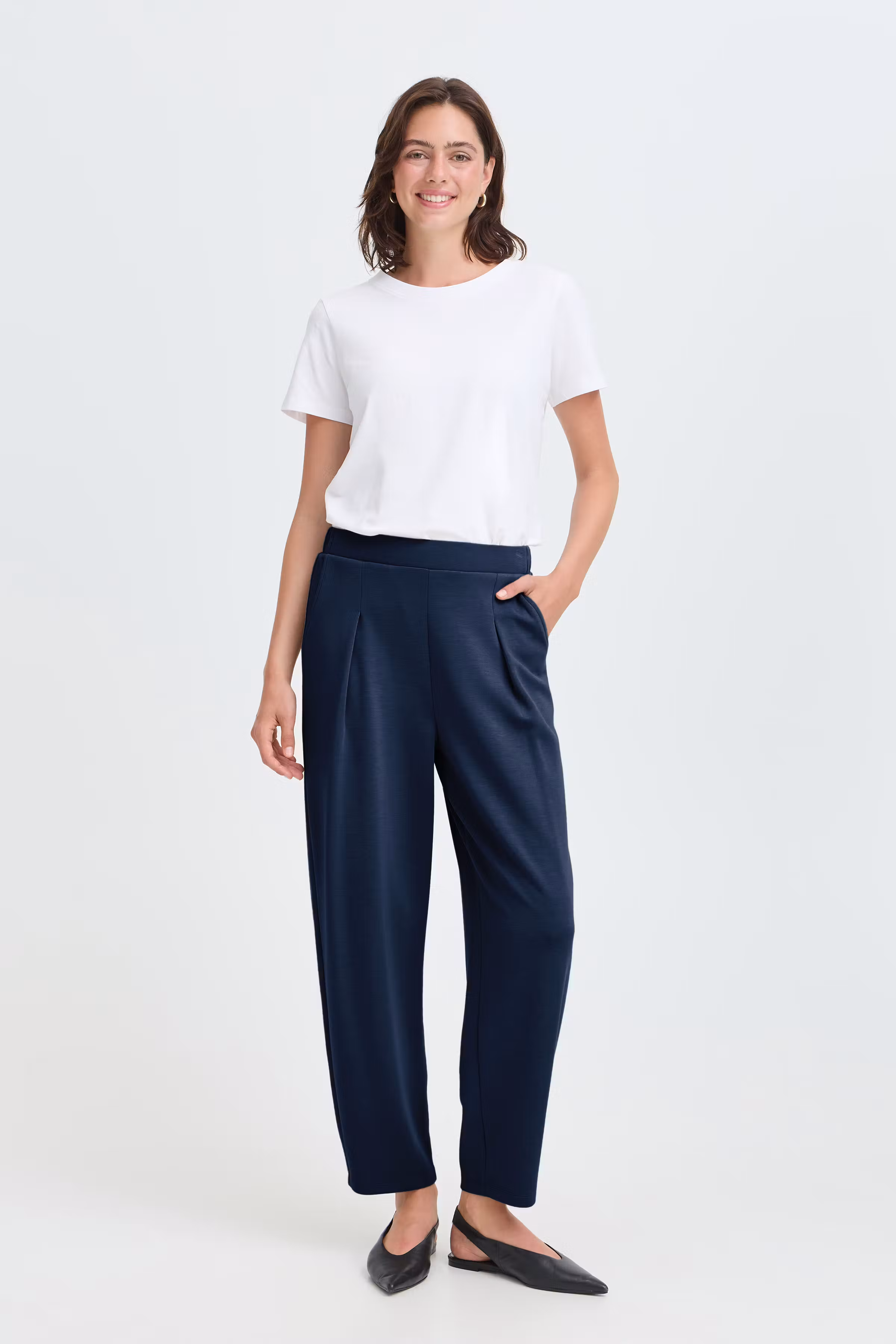 FRAURORA Hose LOOKBOOK FRONT 20618034-193923