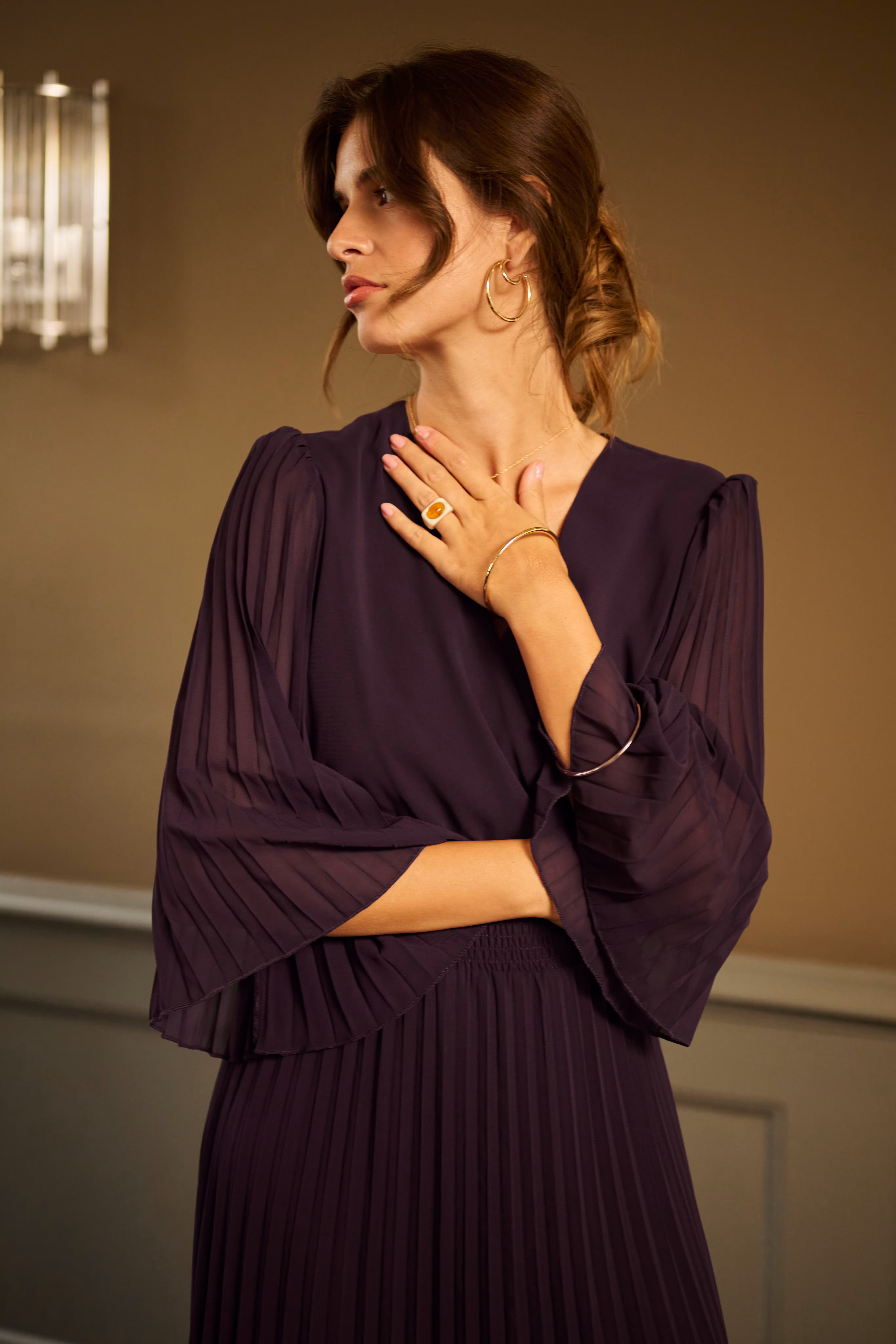 CRAluna Robe LOCATION NONE 10613994-192816