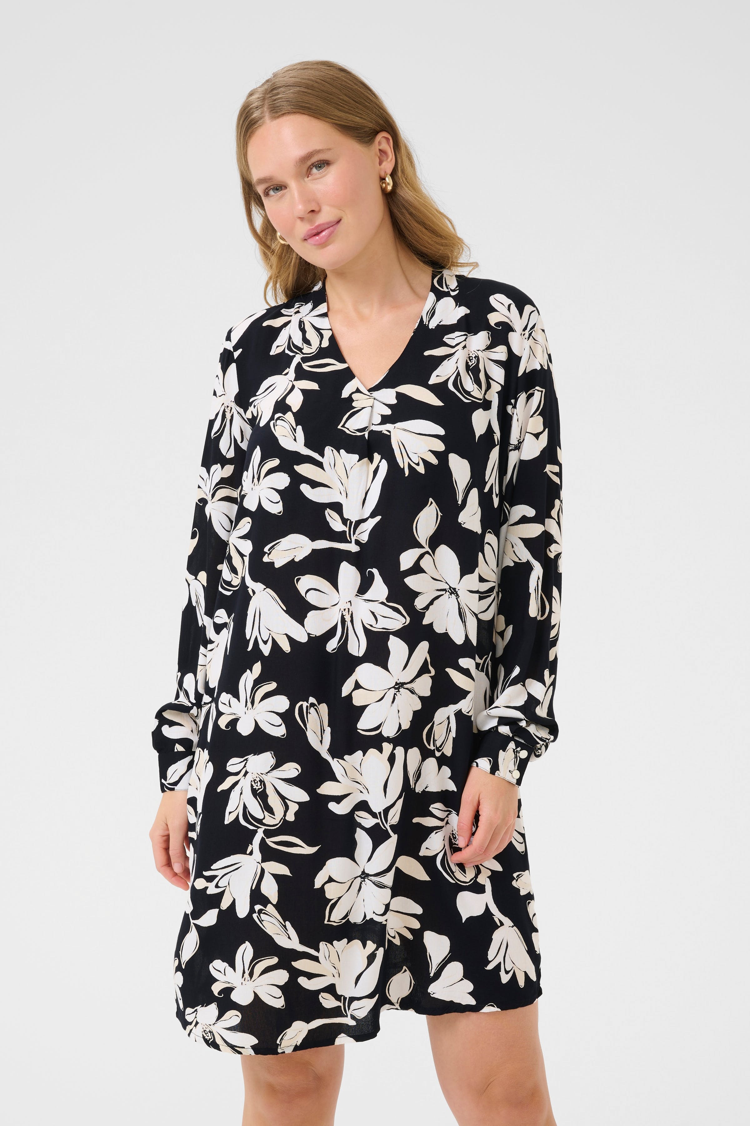 BPebba Kleid LOOKBOOK FRONT 10590824-107373B