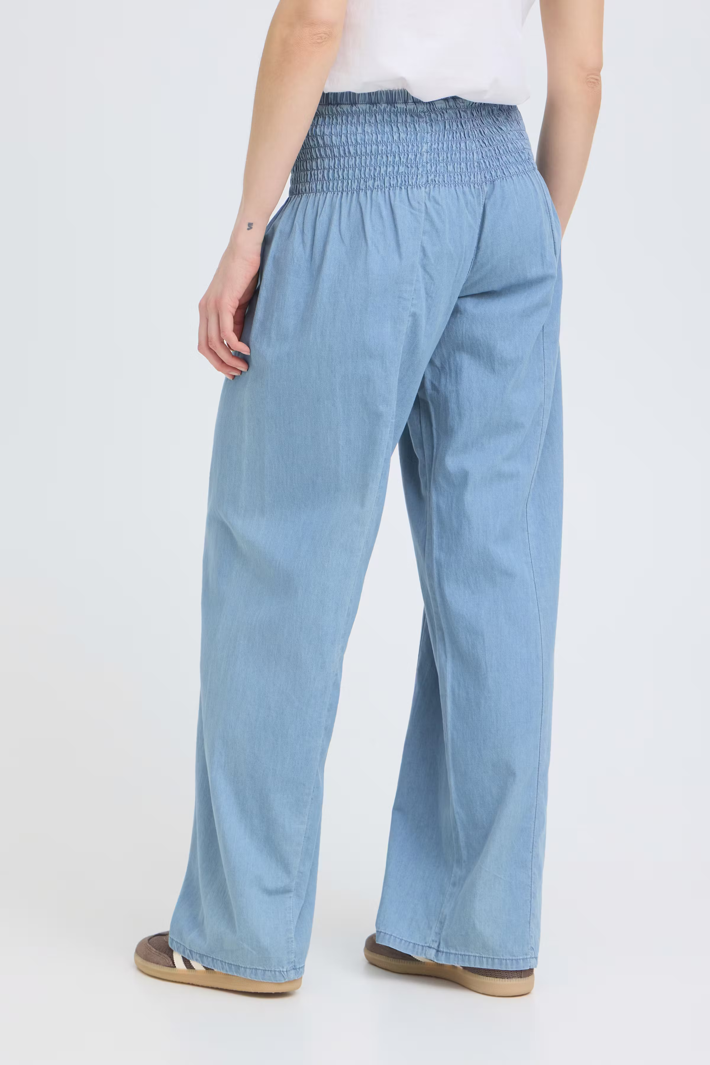 PZJILL Straight Bukser LOOKBOOK BACK 50209228-200008