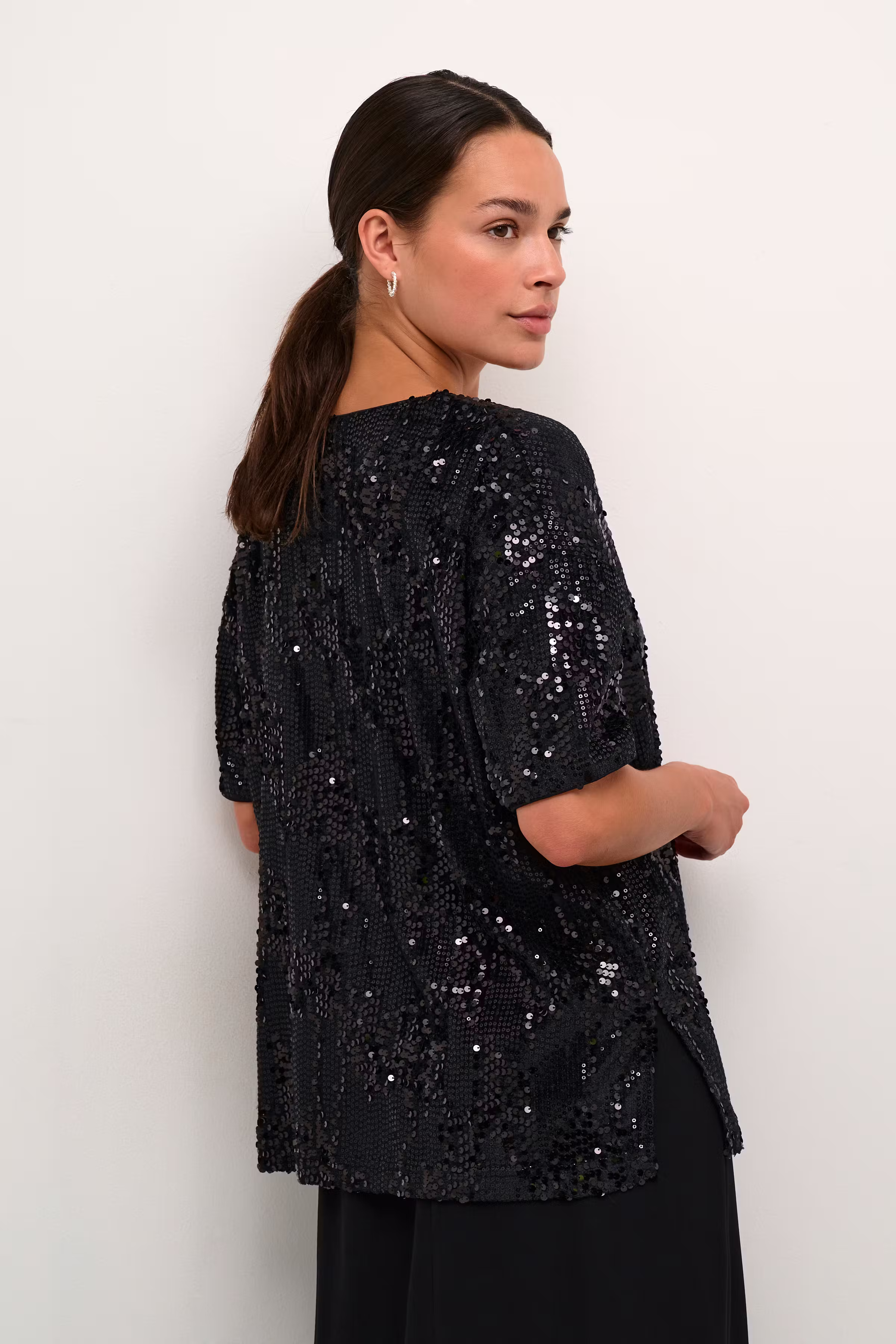 KAnicole Paljett T-shirt LOOKBOOK BACK 10509320-100121