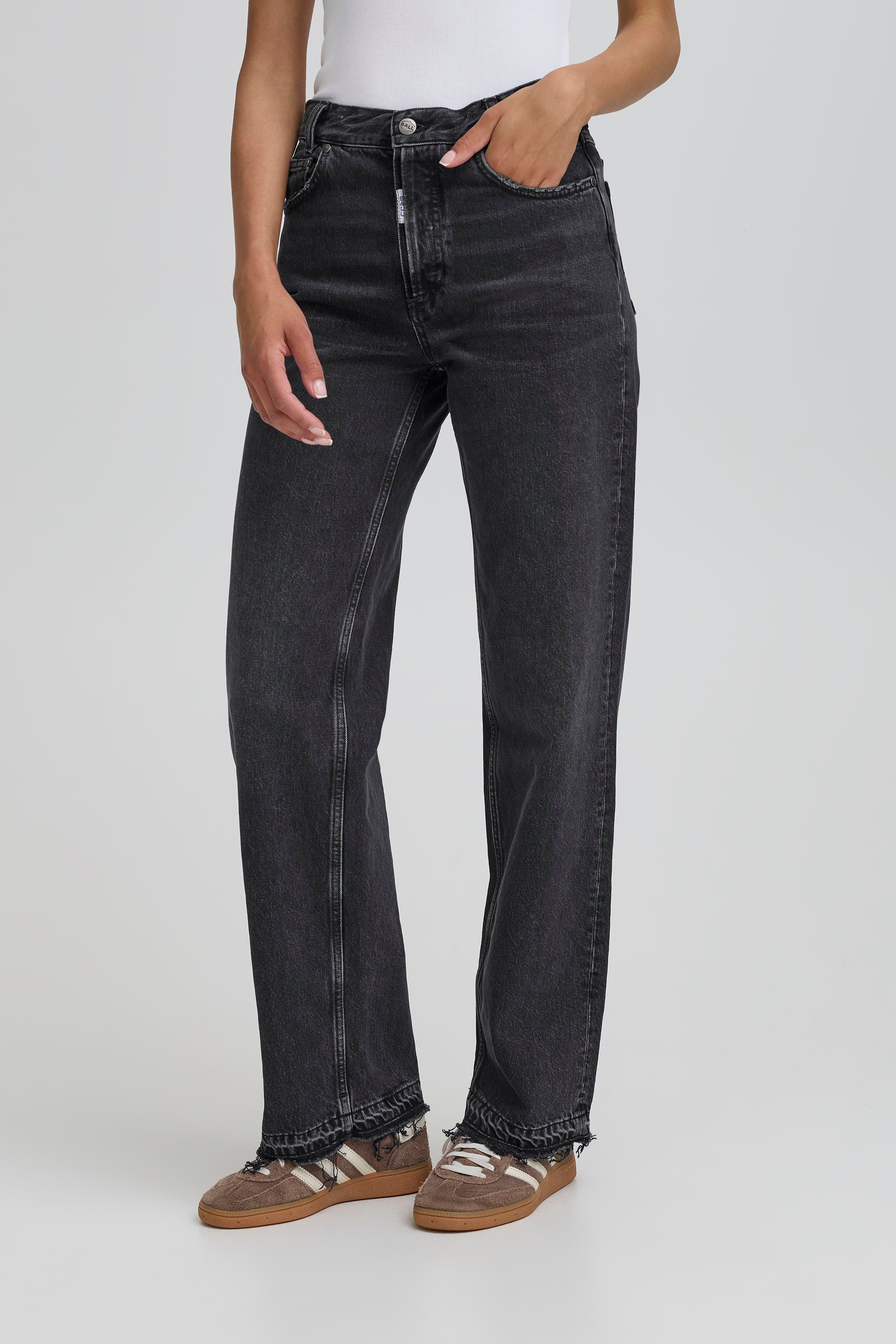 BASERENA Jeans LOOKBOOK FRONT 50405284-205277