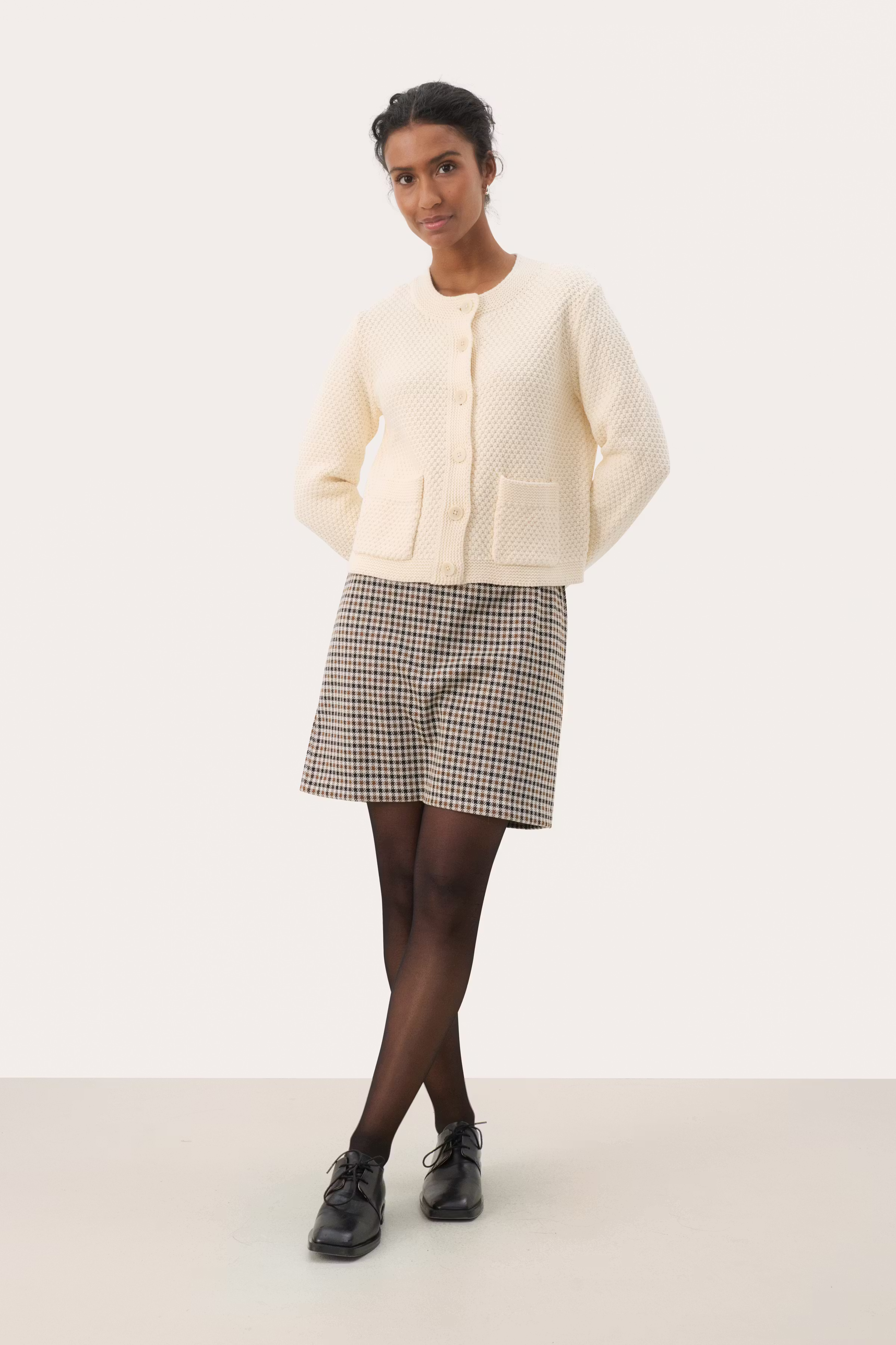 ElmiePW Cardigan LOOKBOOK FRONT 30308520-120304