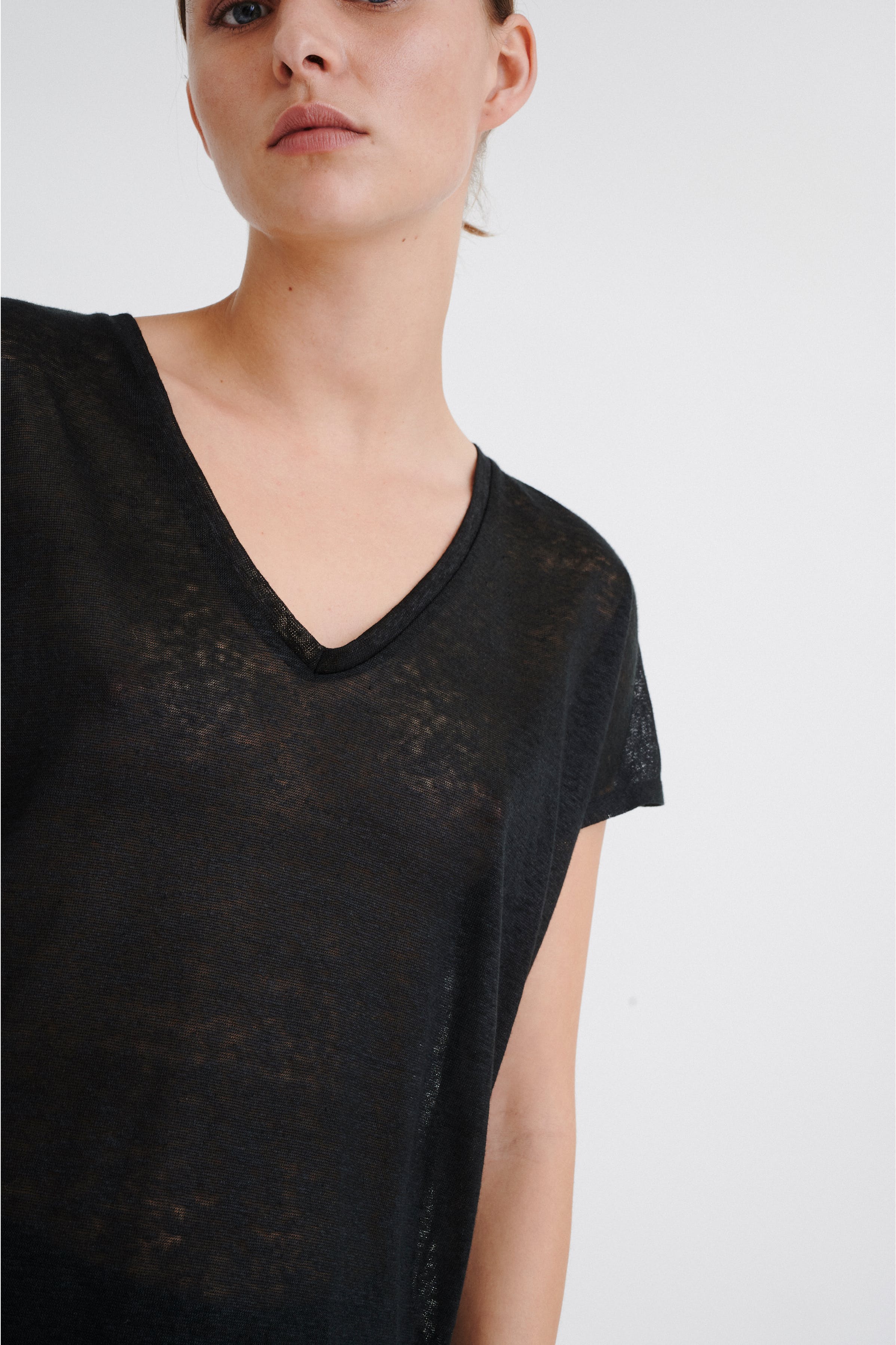 Short sleeved t-shirt LOOKBOOK DETAIL 30104094-10050