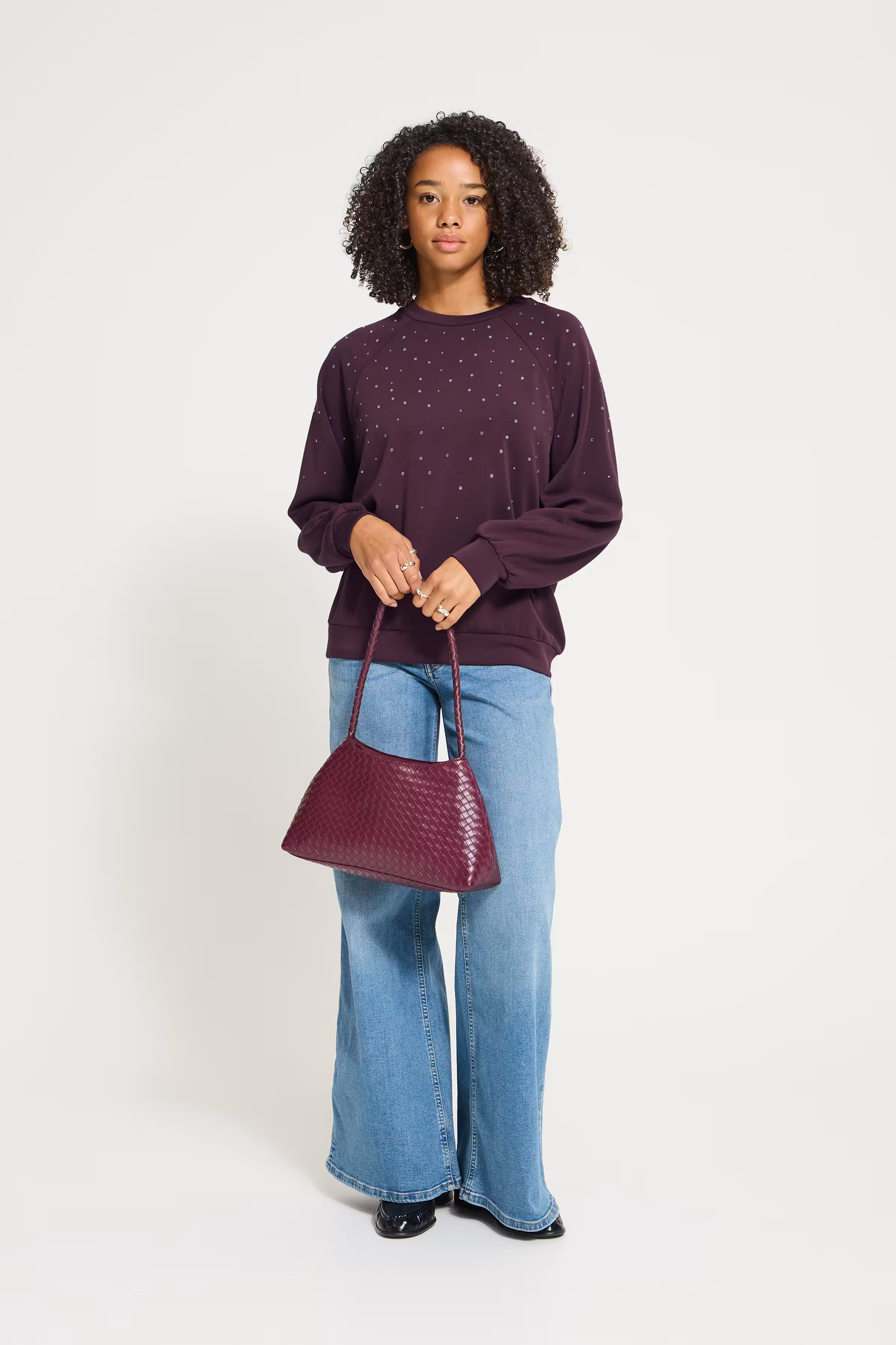 IHAMIAS Sweatshirt LOOKBOOK FRONT 20127122-191619
