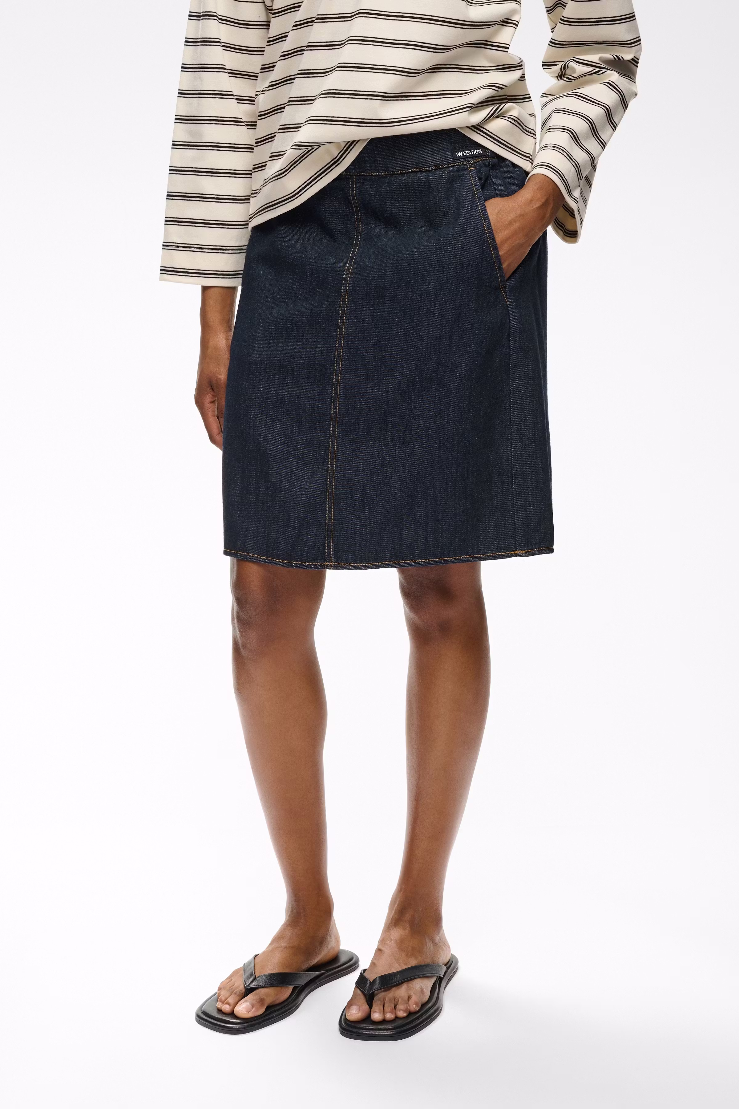 GLENNIW Skirt LOOKBOOK FRONT 30112606-194118