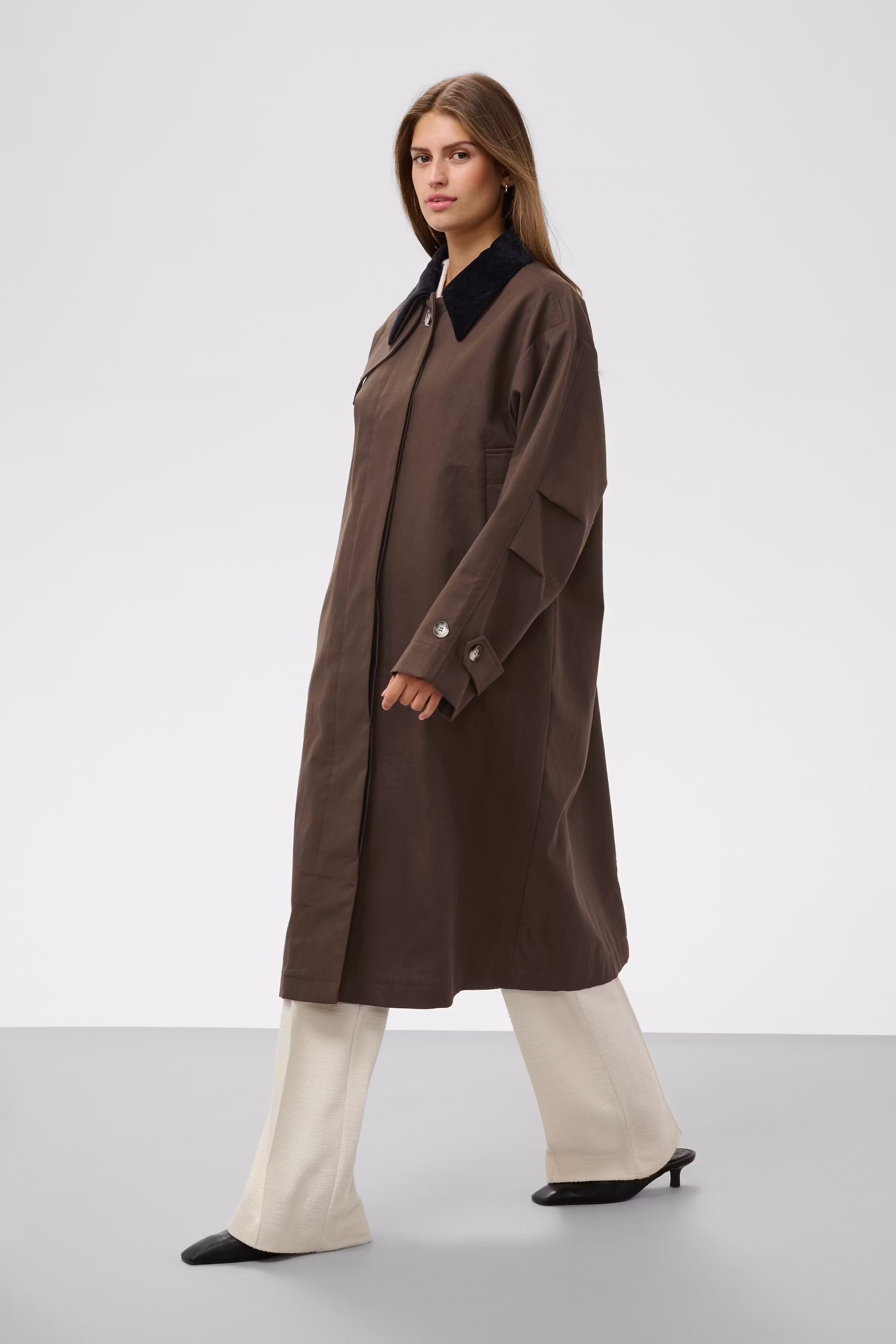 SLJennah Coat LOOKBOOK FRONT 30407855-190912