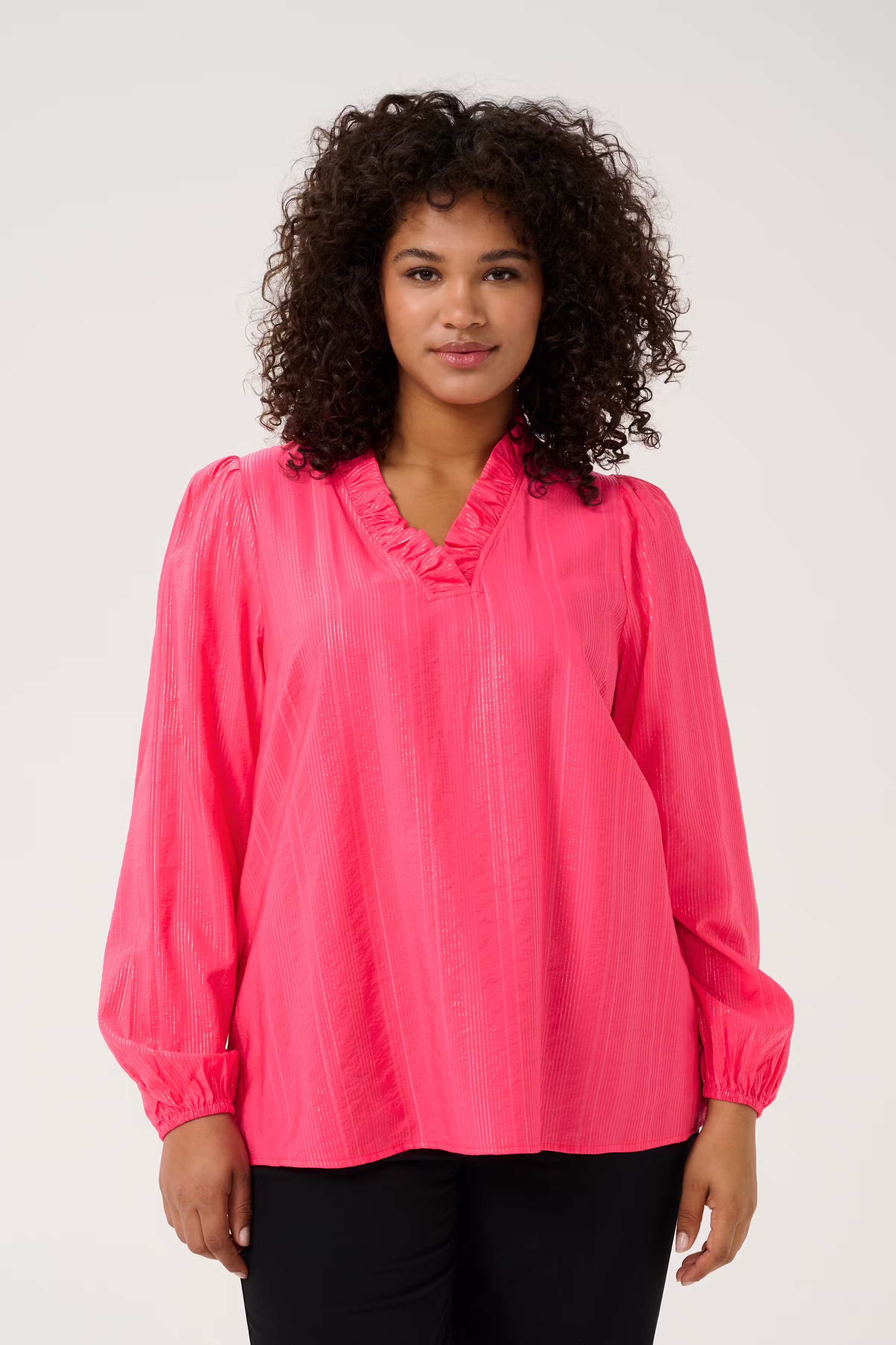 KCanni Blouse LOOKBOOK FRONT 10583010-181754