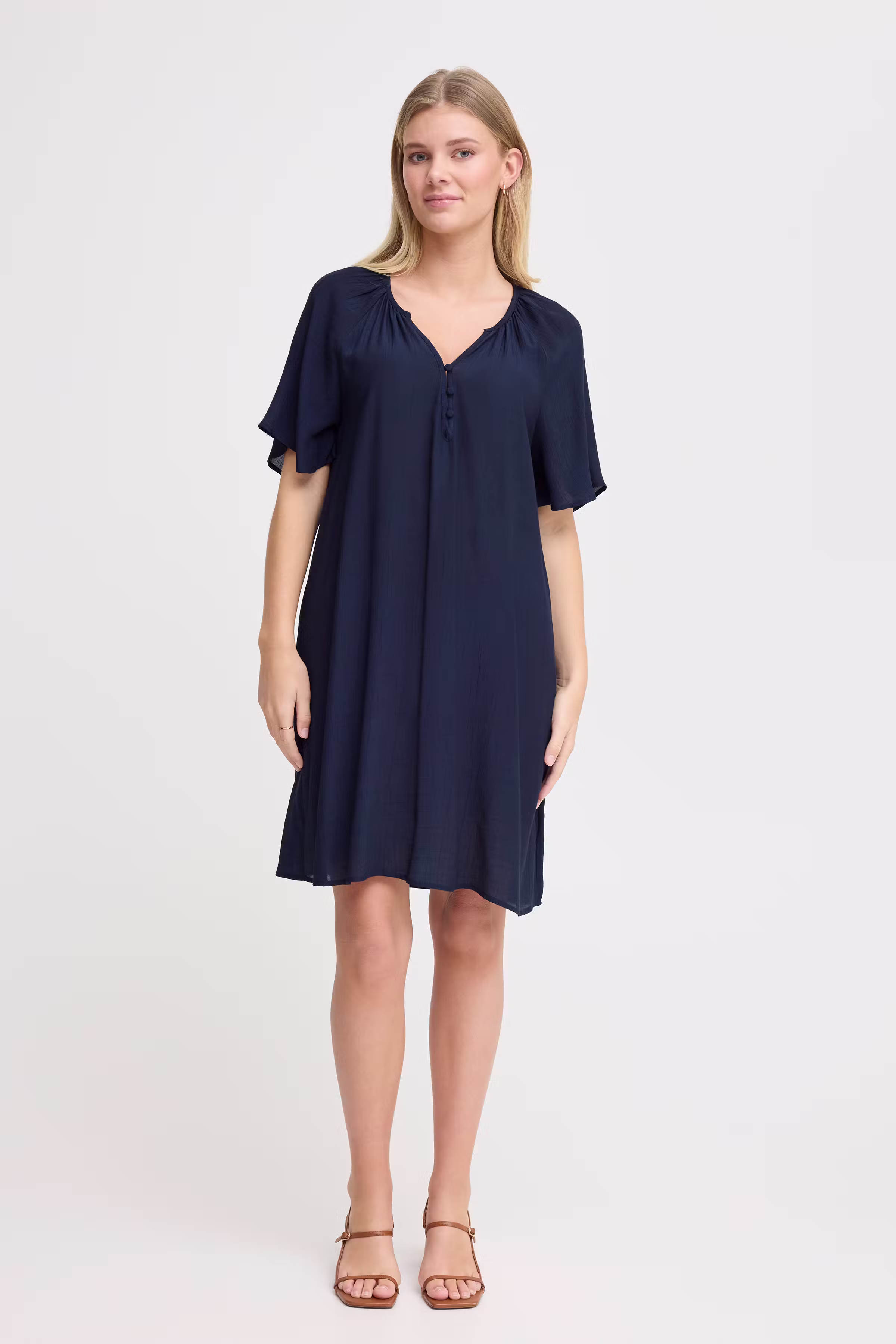 FRALYSSA Kjole LOOKBOOK FRONT 20616098-193923