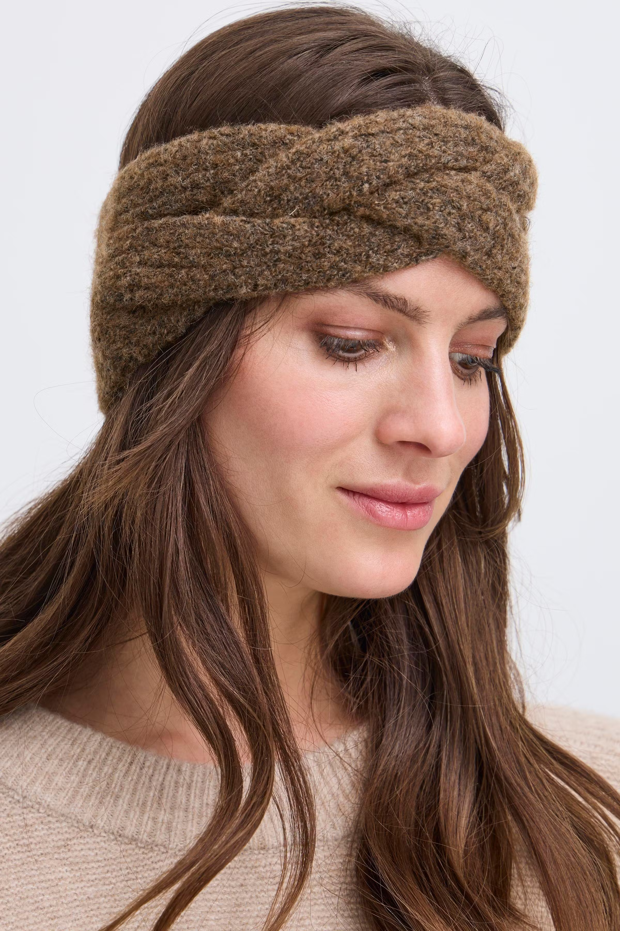 IAFOLTHEA Haarschmuck LOOKBOOK FRONT 20121713-181321