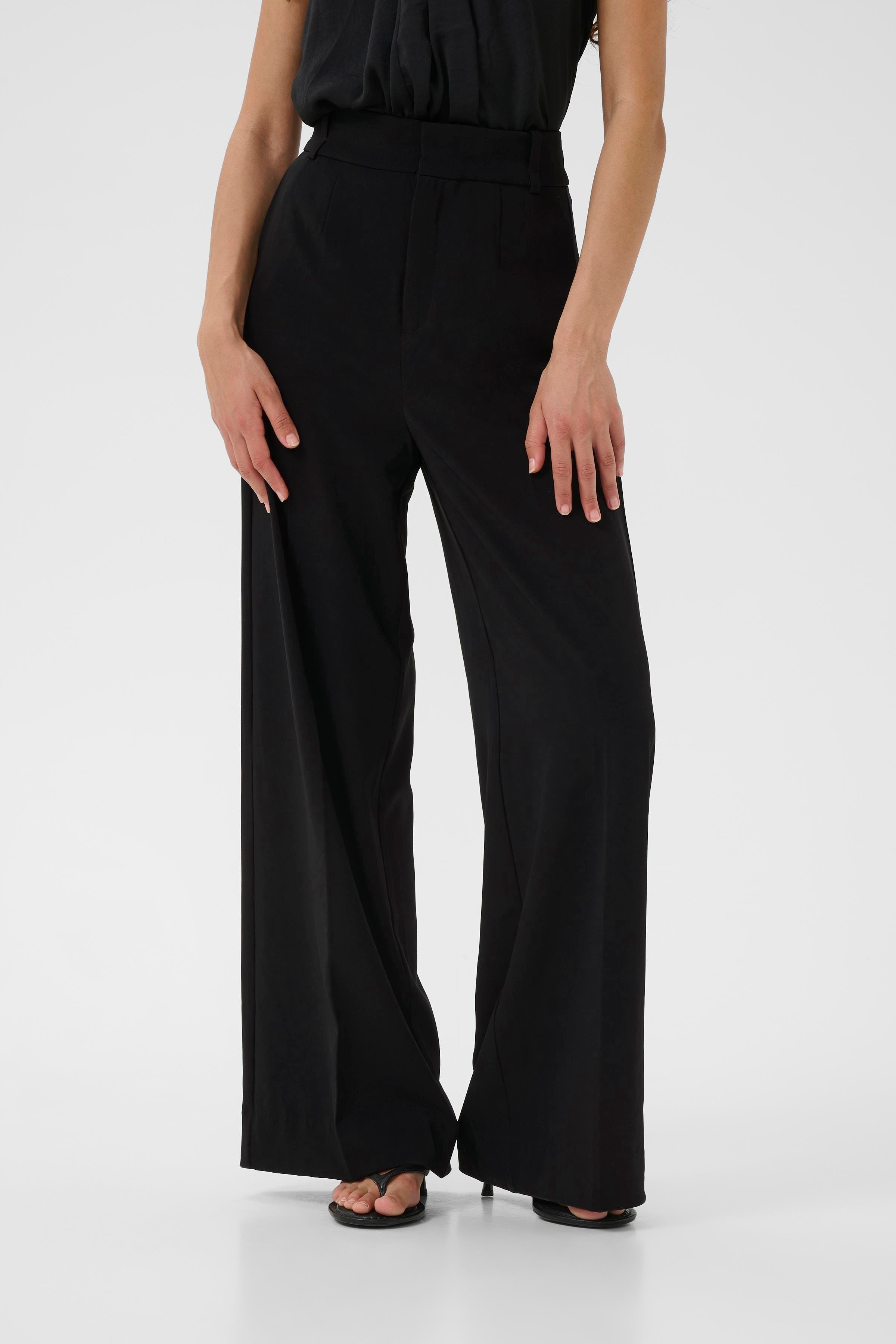 AdianIW Trousers LOOKBOOK FRONT 30107826-194008
