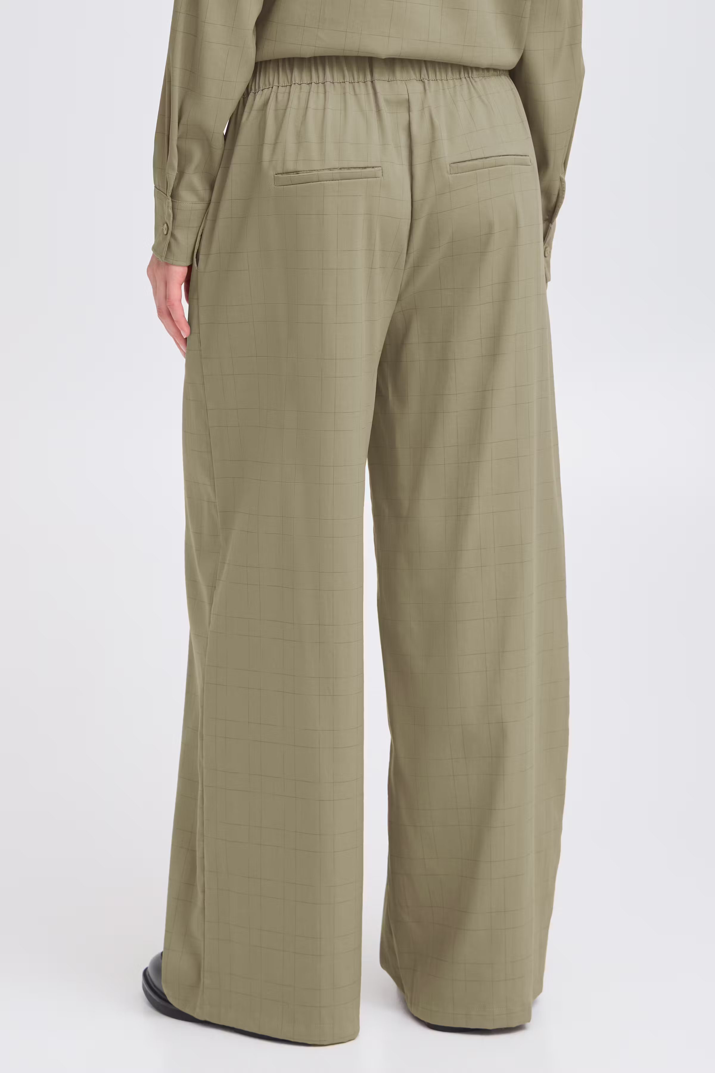 FRCHECKA Broek LOOKBOOK BACK 20616230-185806