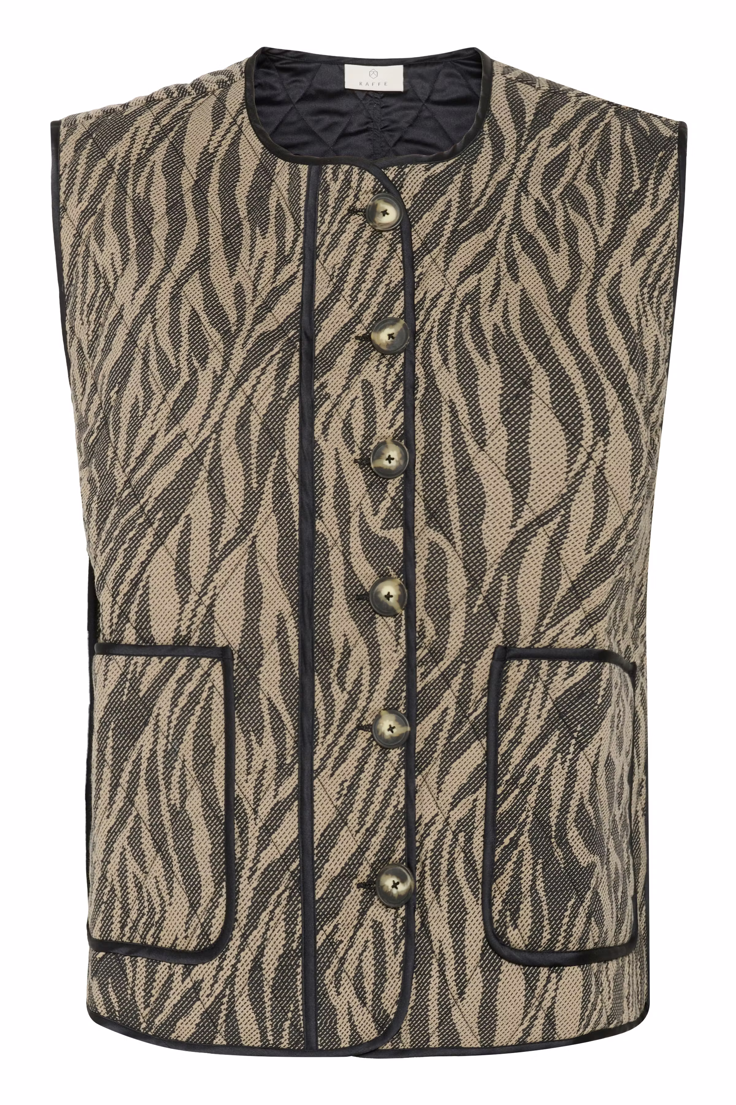 KAkayla Warm waistcoat LOOKBOOK FRONT 10510162-107719