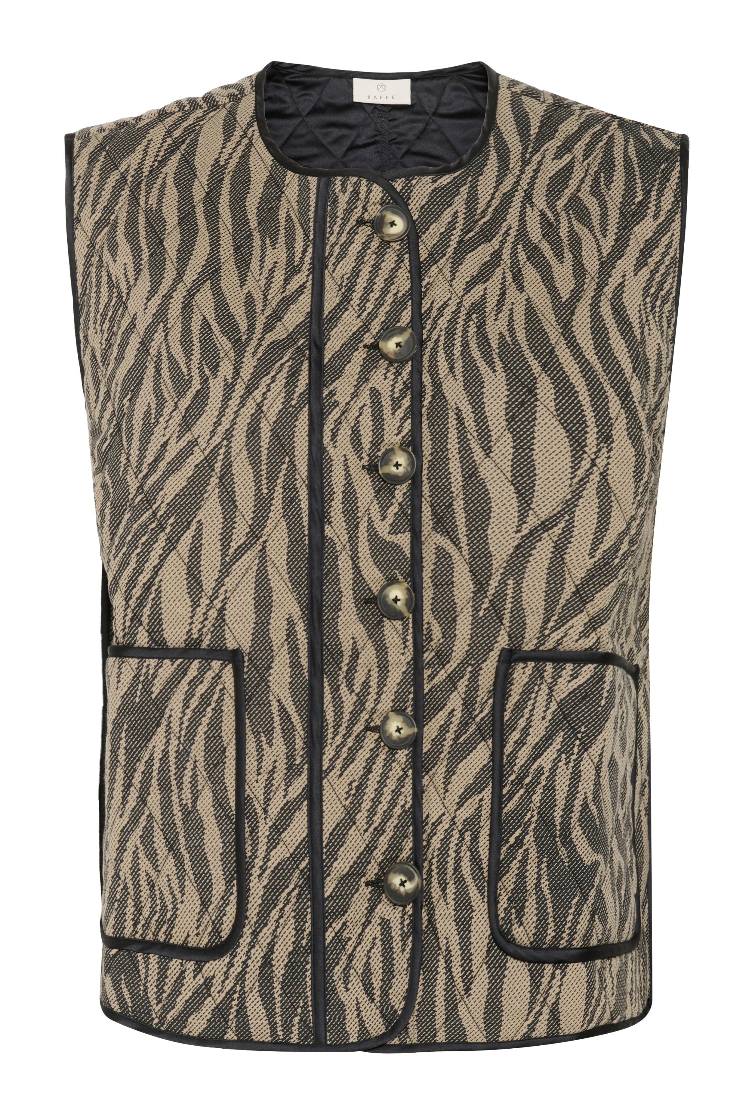 KAkayla Varm väst LOOKBOOK FRONT 10510162-107719