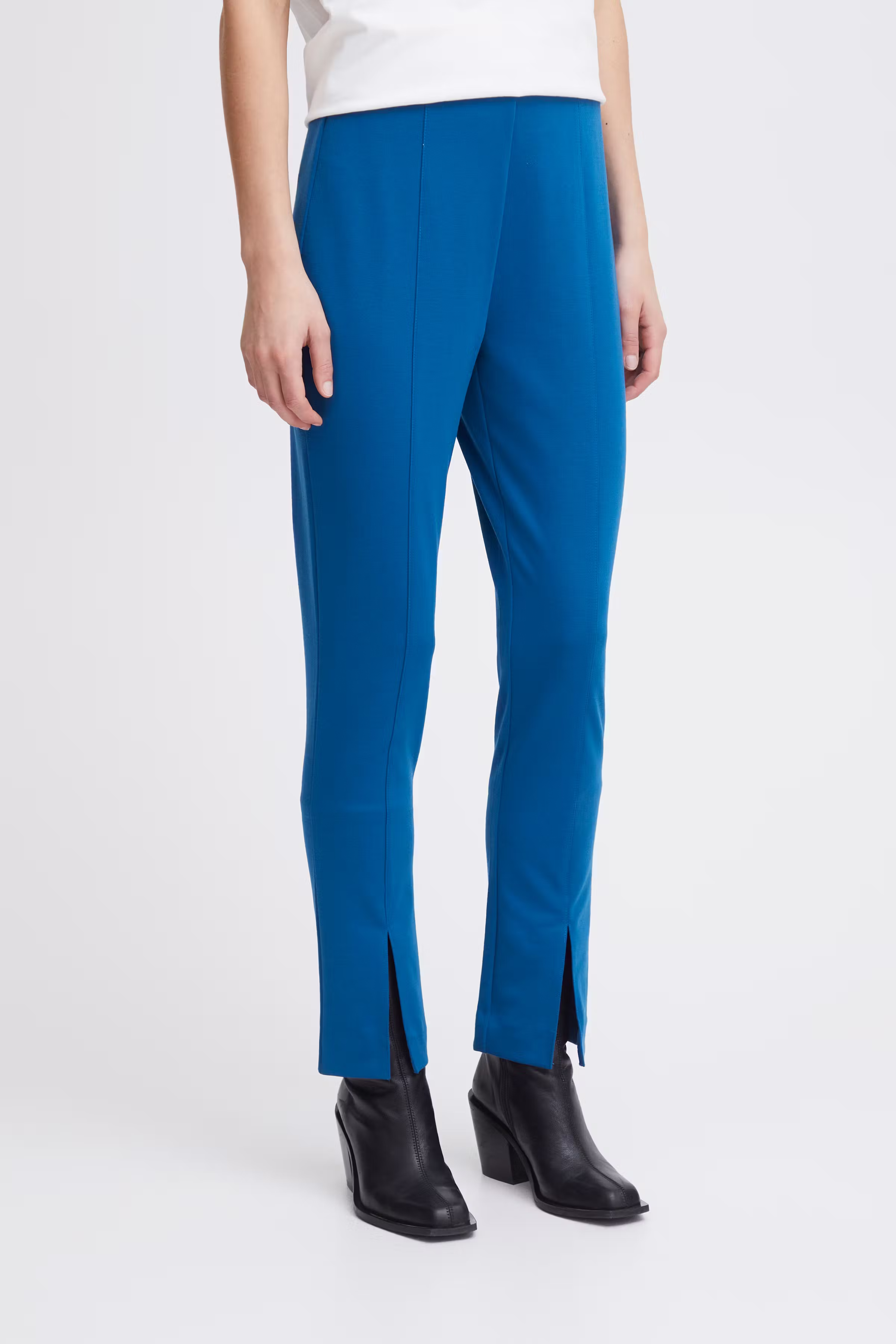 IHKATE Byxor LOOKBOOK FRONT 20119418-194057