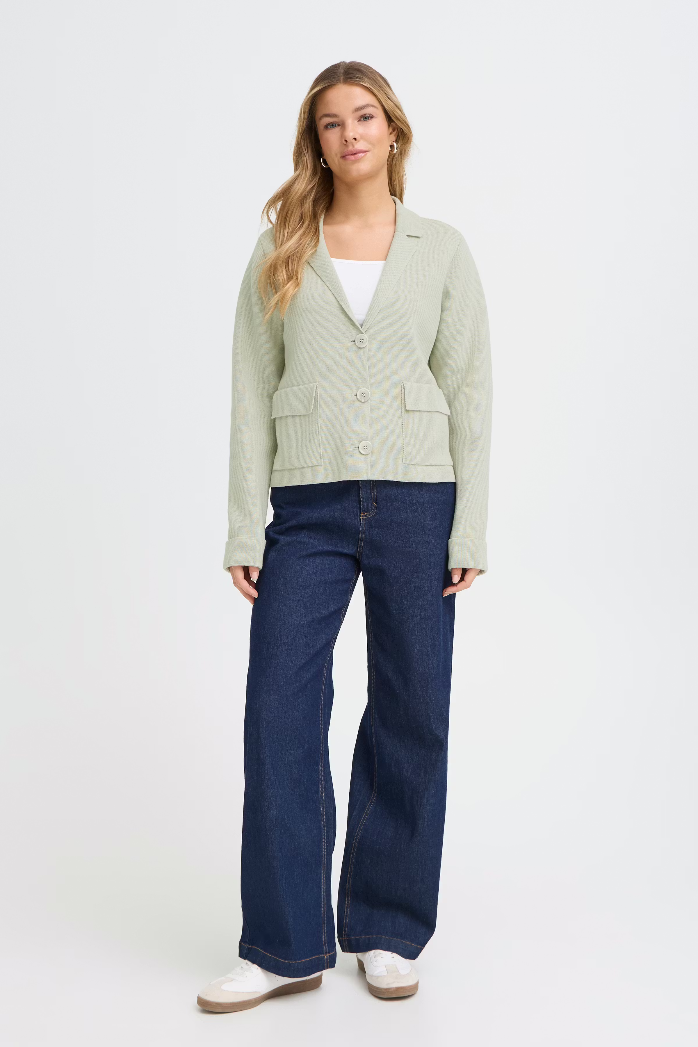 FRITA Cardigan LOOKBOOK FRONT 20617690-160110