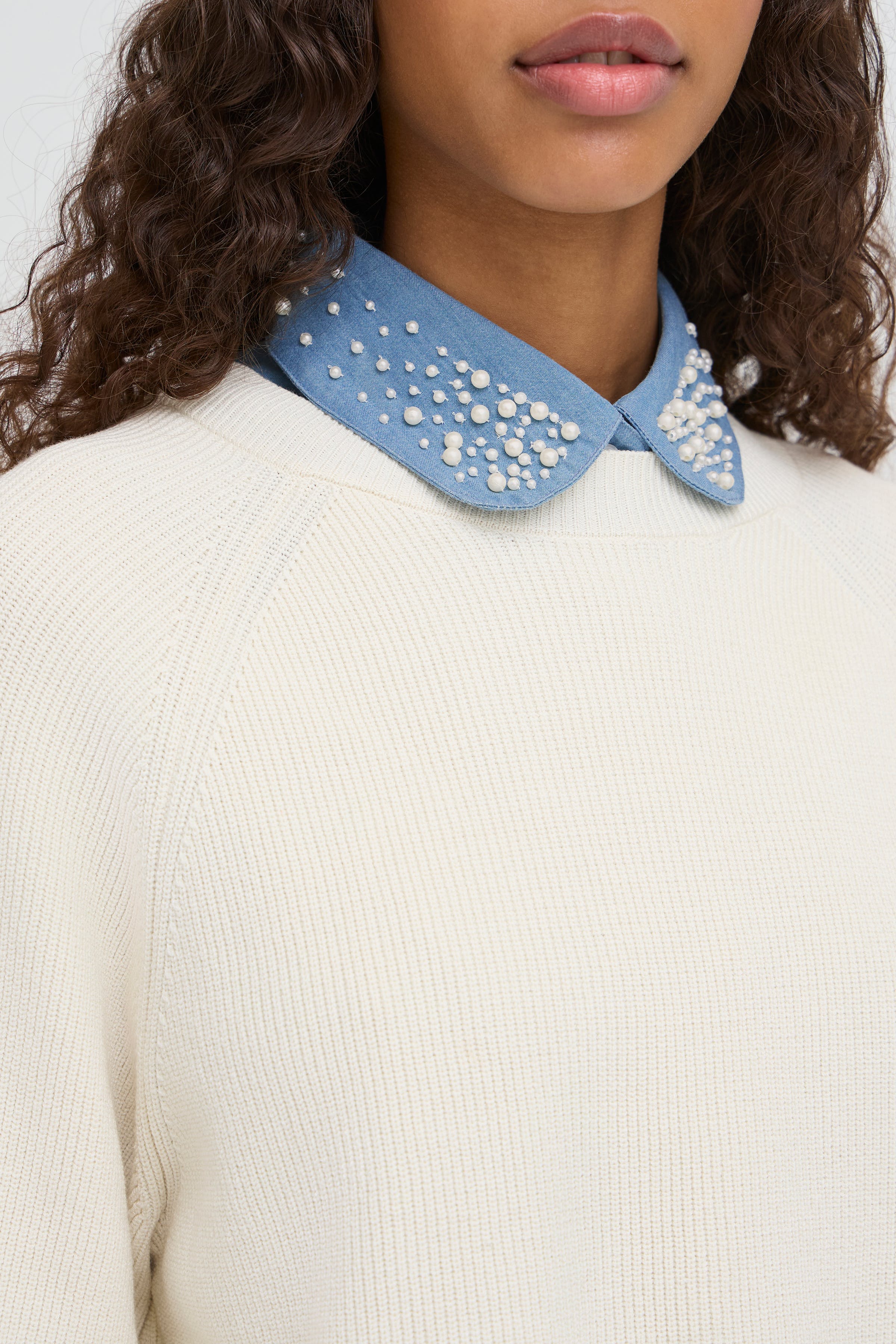 IAANINE Collar LOOKBOOK FRONT 20125389-174021