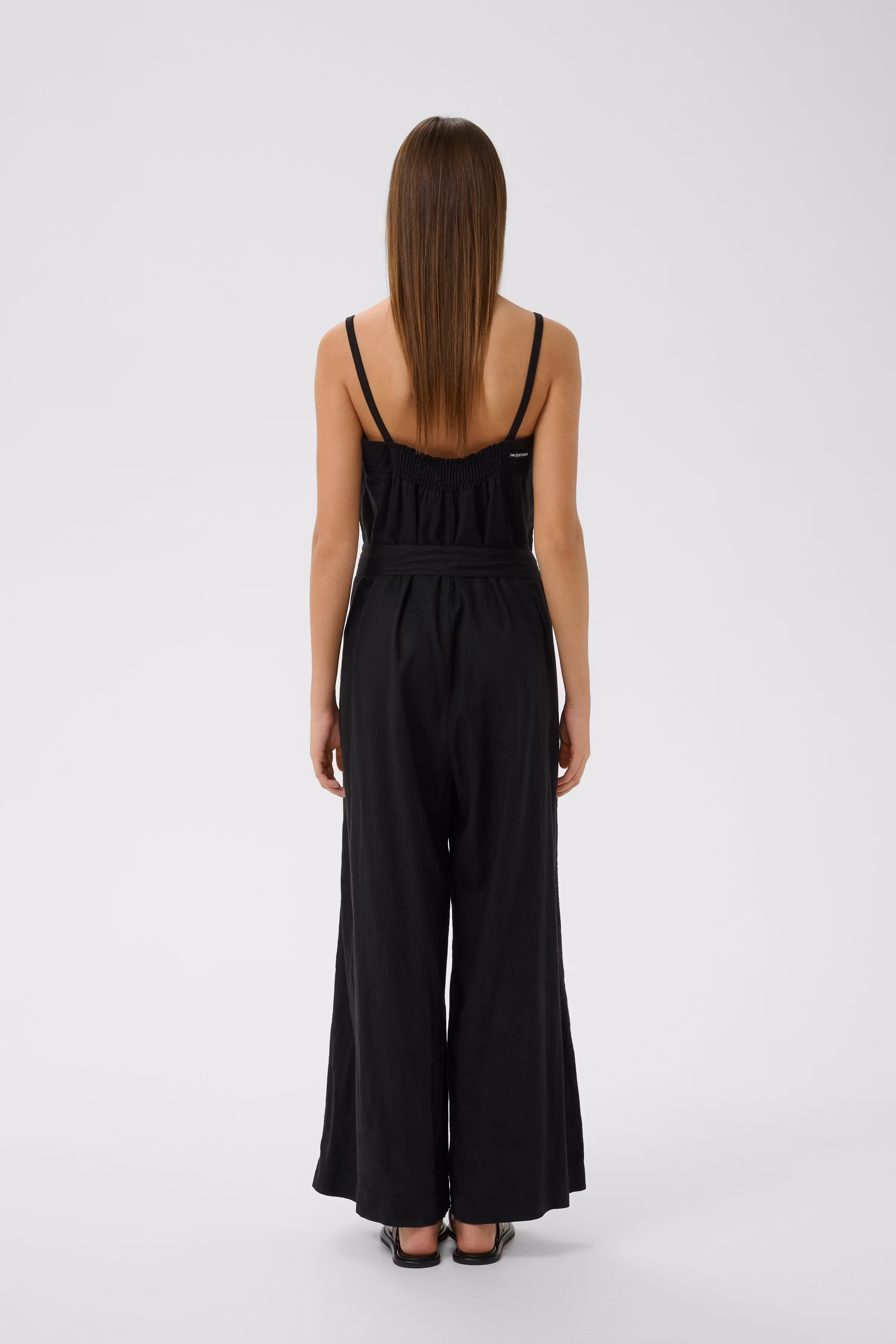 EDITHIW Jumpsuit LOOKBOOK BACK 30112546-194008