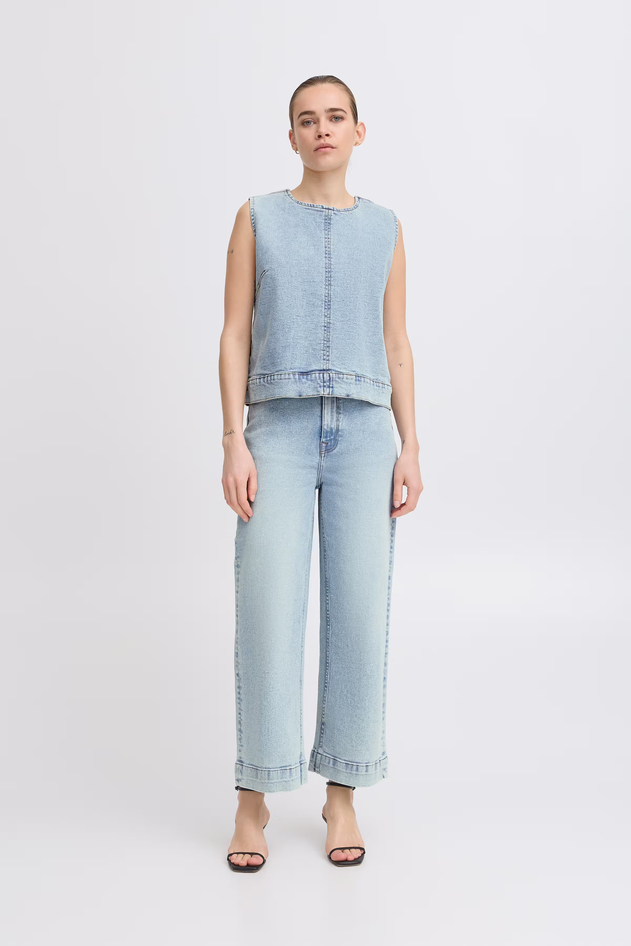 IHARMIOS Top LOOKBOOK FRONT 20123237-200792