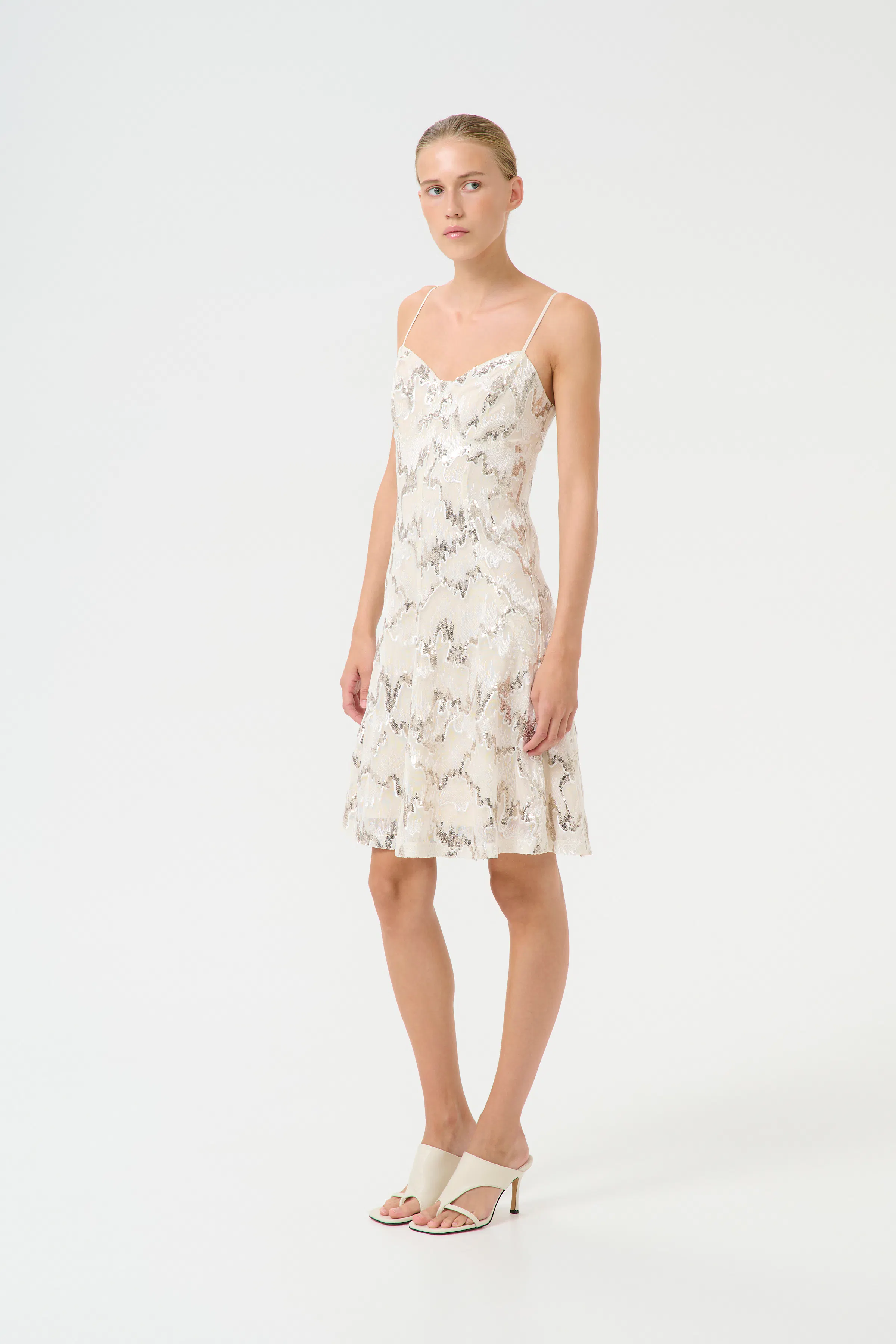 GZsagina Klänning LOOKBOOK FRONT 10910107-107695