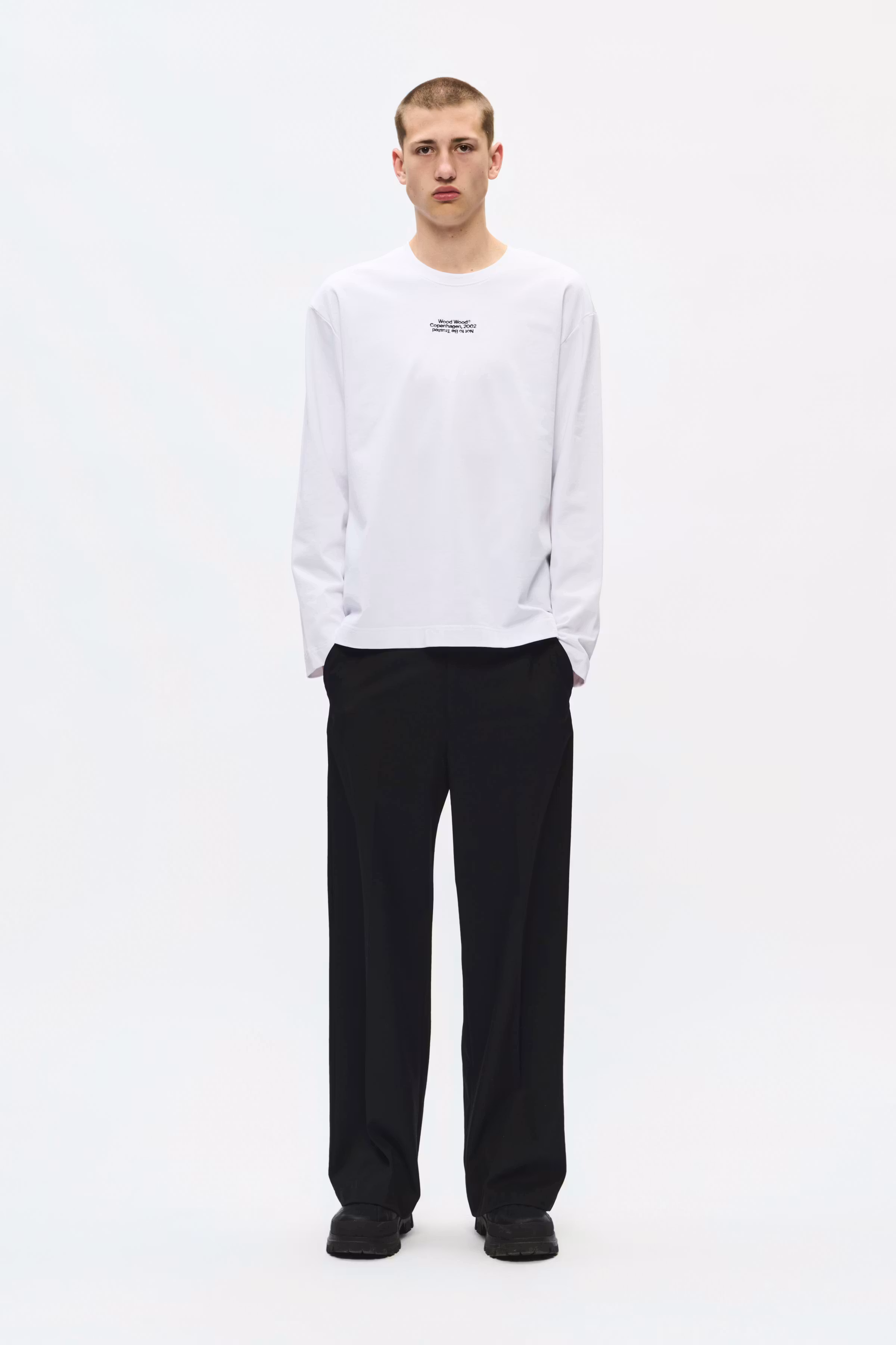 WWRyan LS T-shirt LOOKBOOK FRONT 30252262-110601