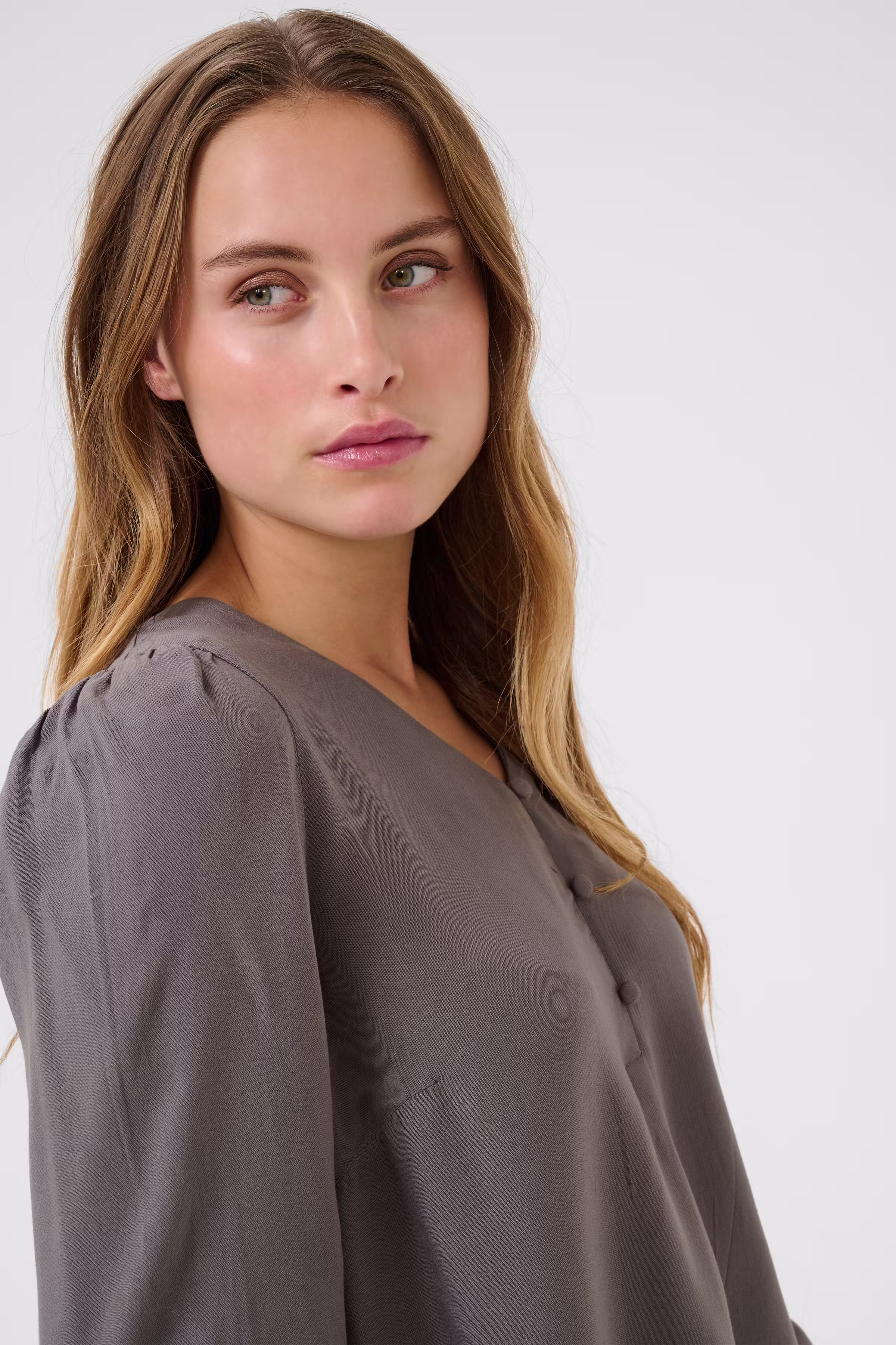 BPlouize Blouse LOOKBOOK DETAIL 10590897-180000B