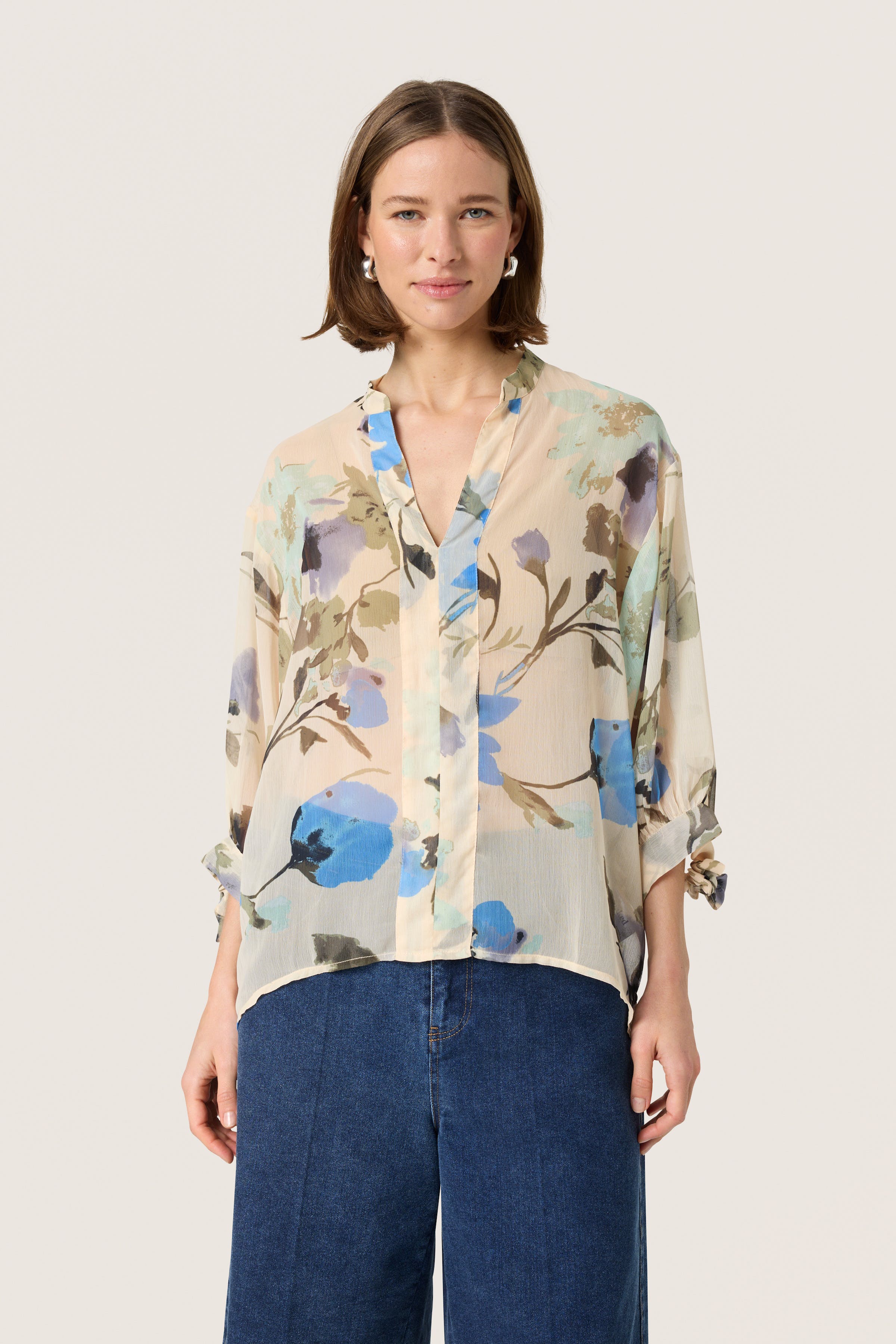 SLAnaya Blouse LOOKBOOK FRONT 30408453-303945