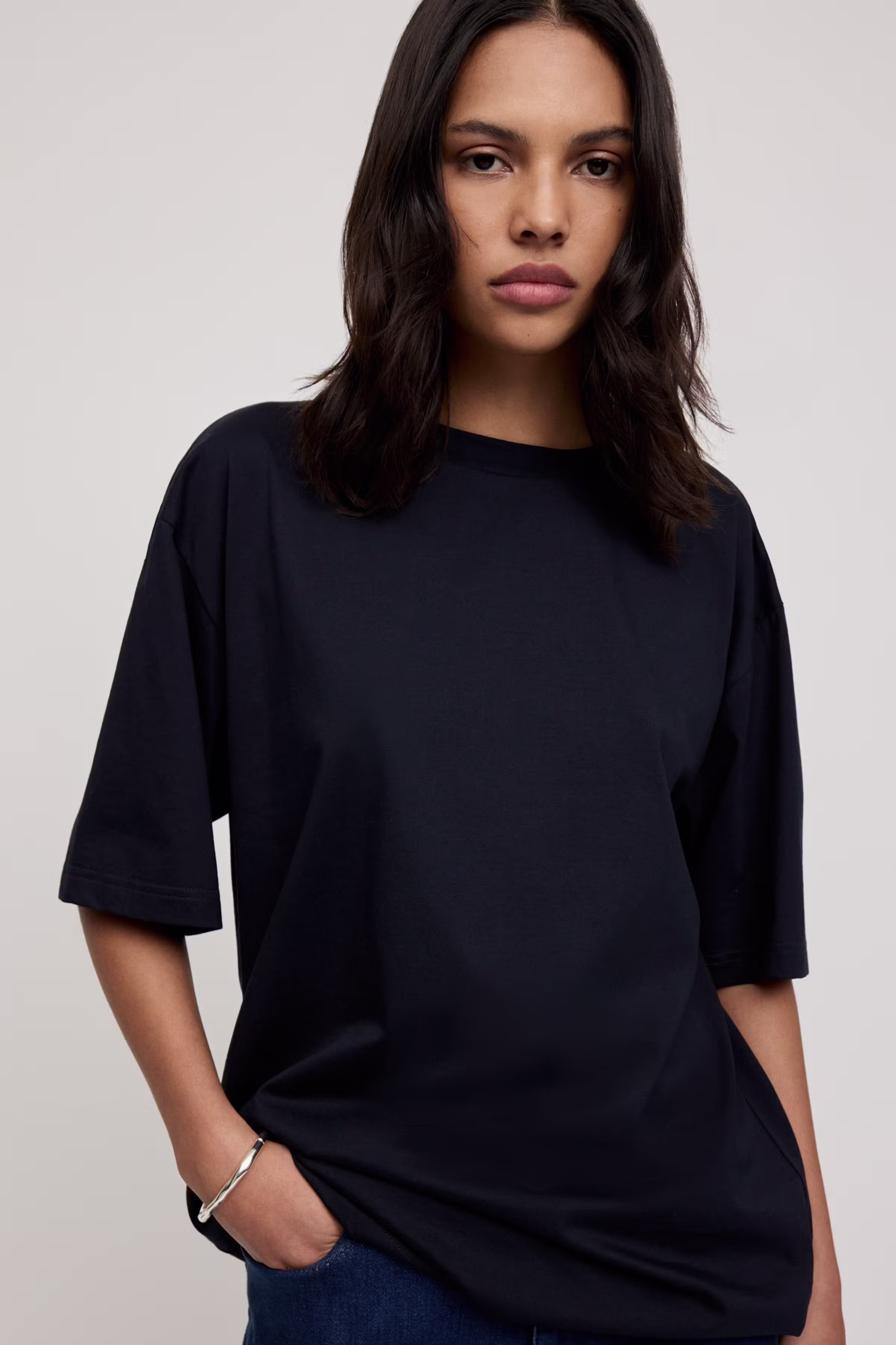 IOKYLA T-shirt LOOKBOOK FRONT 30600547-BL900