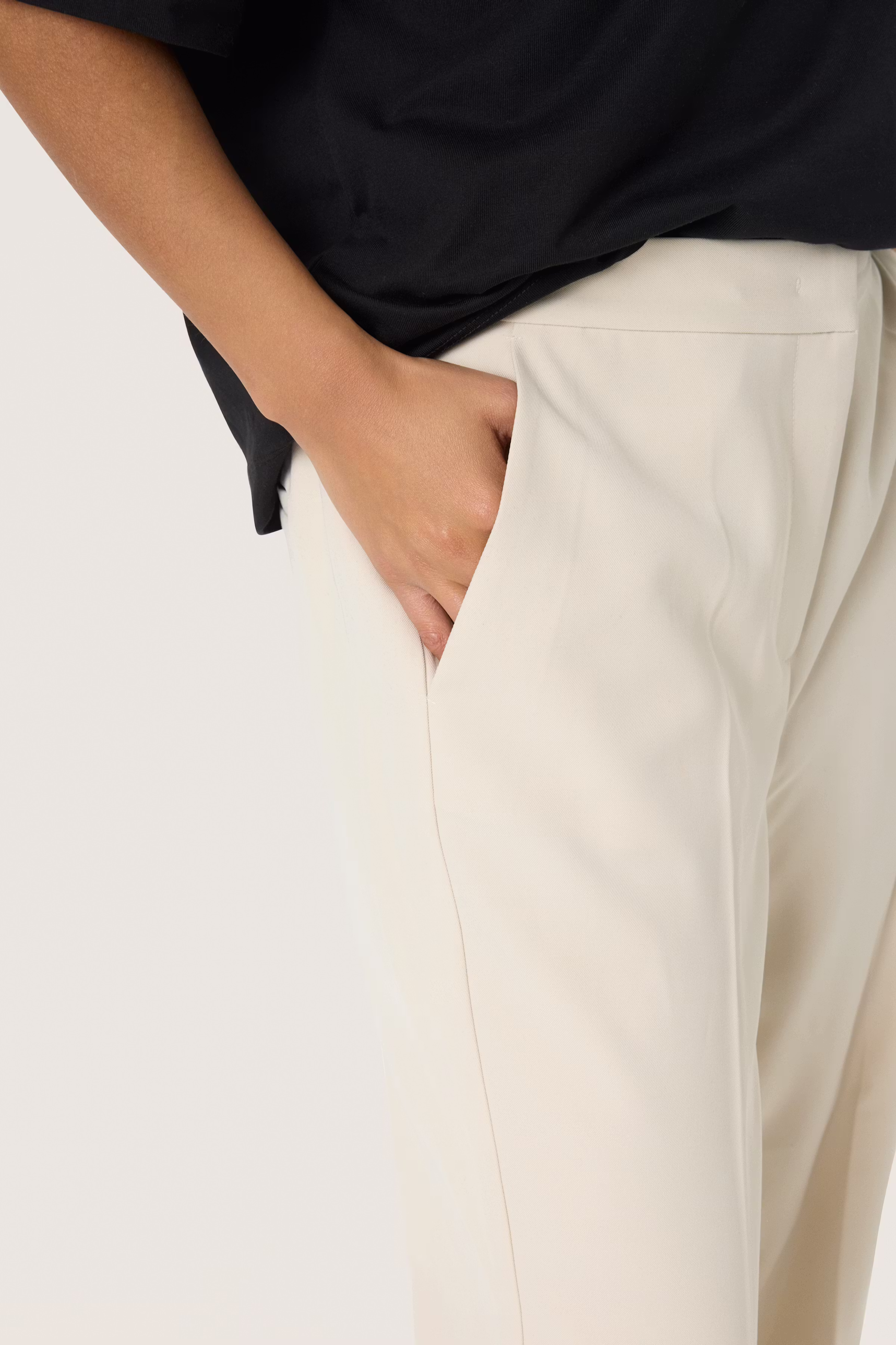 SLCewtona Hose LOOKBOOK DETAIL 30408329-130401