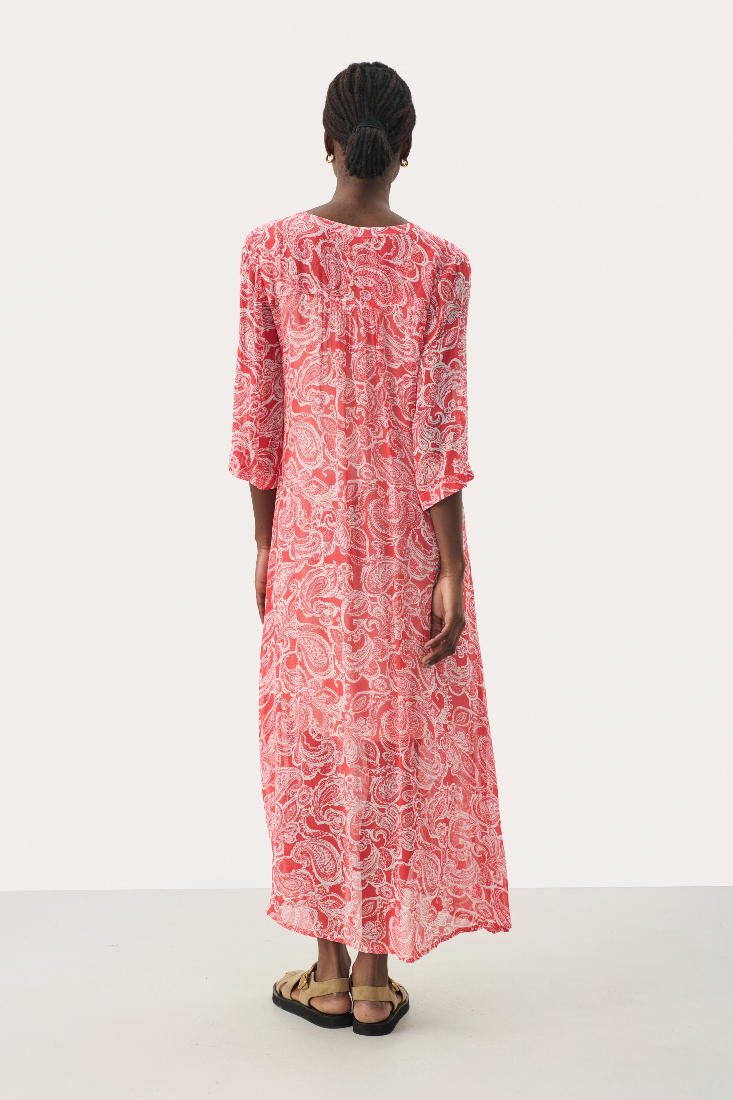 BeritPW Dress LOOKBOOK BACK 30307831-303616