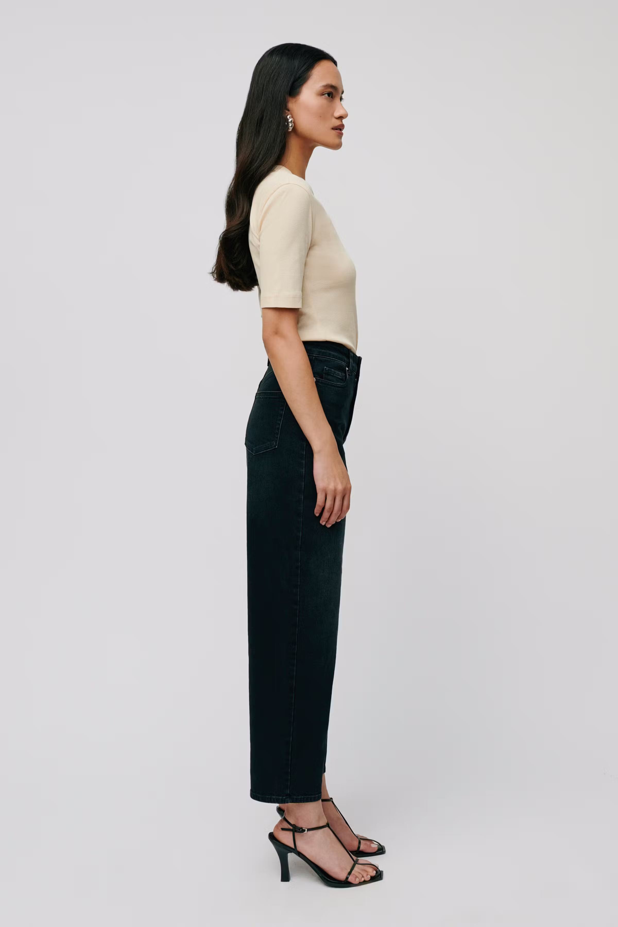 KRISTIN Top LOOKBOOK FRONT 30600546-YE031