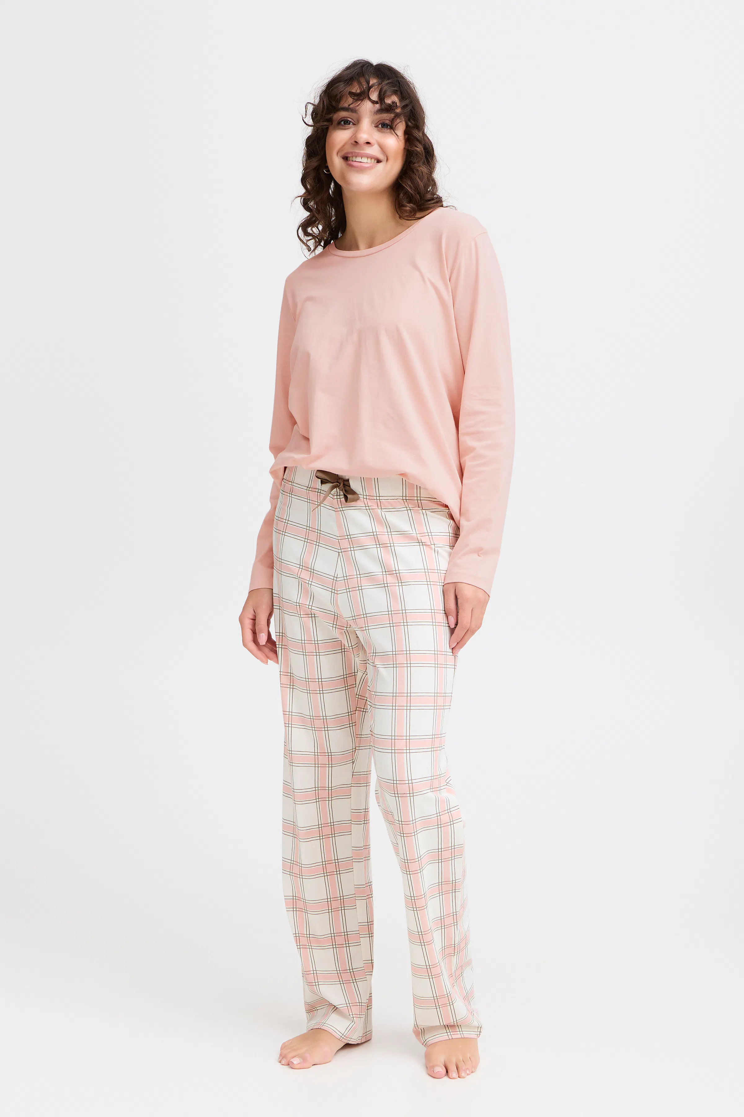 FXKAFI SET 1 Nattøy LOOKBOOK FRONT 20615606-205108