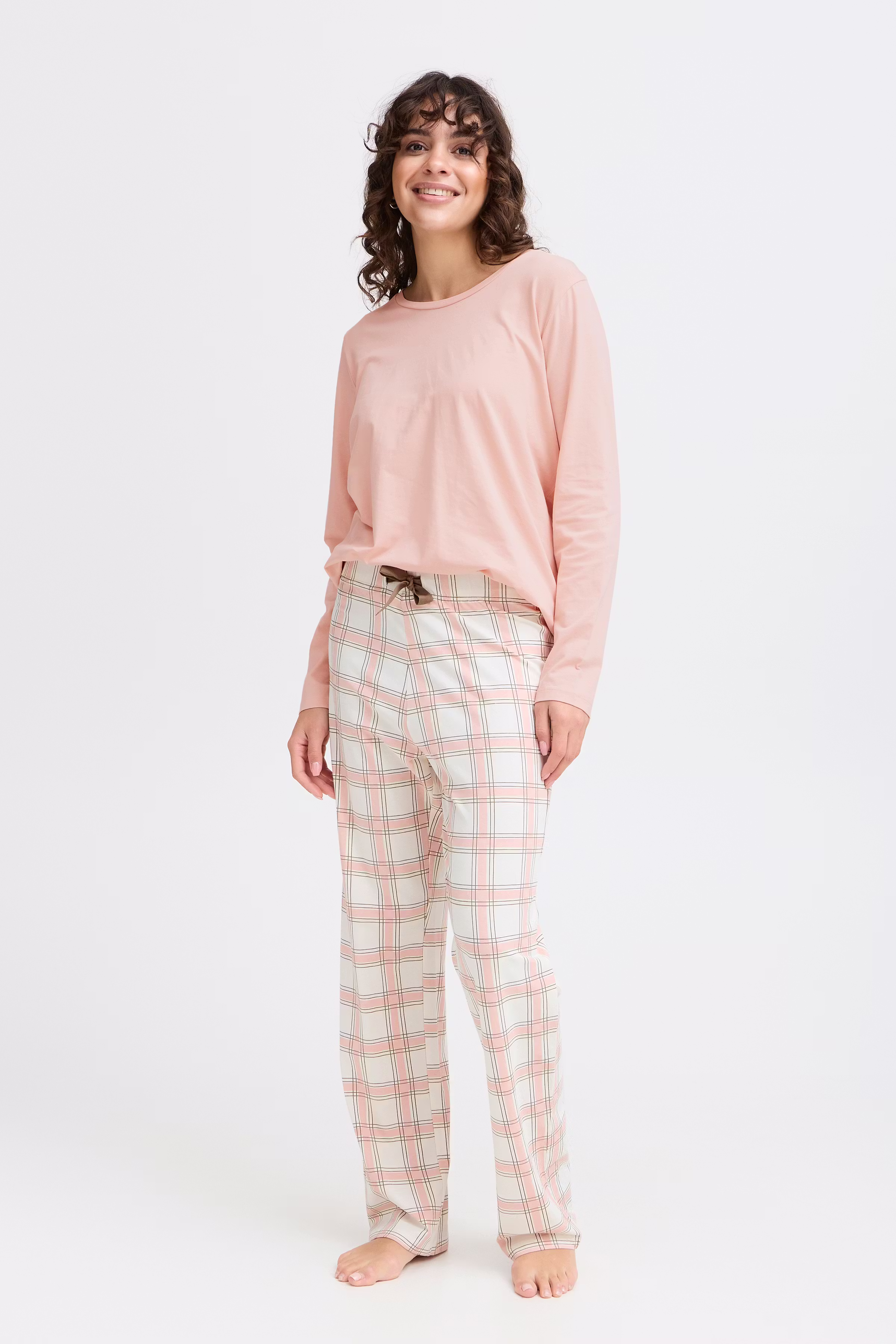 FXKAFI SET 1 Nattøy LOOKBOOK FRONT 20615606-205108