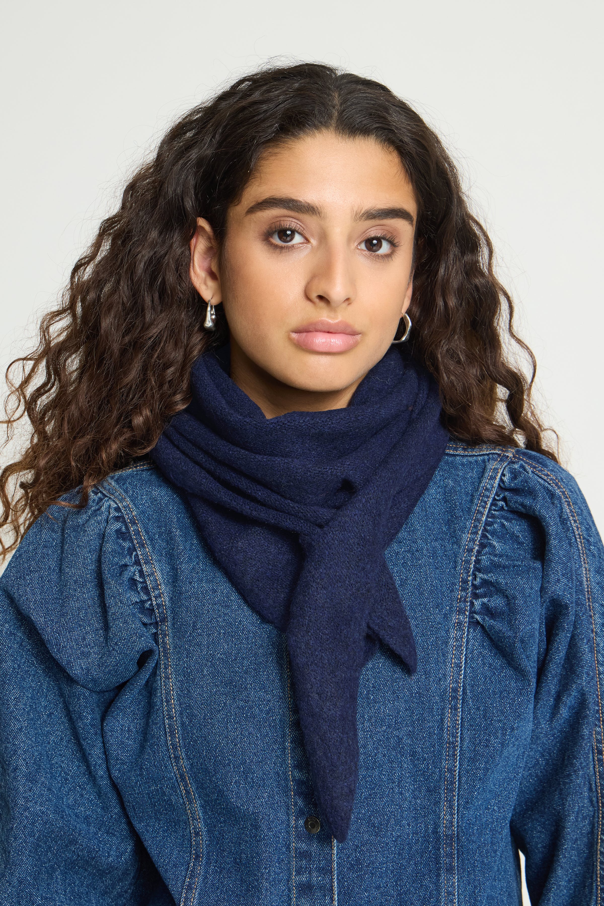 IAGRY Tuch LOOKBOOK DETAIL 20126513-194010