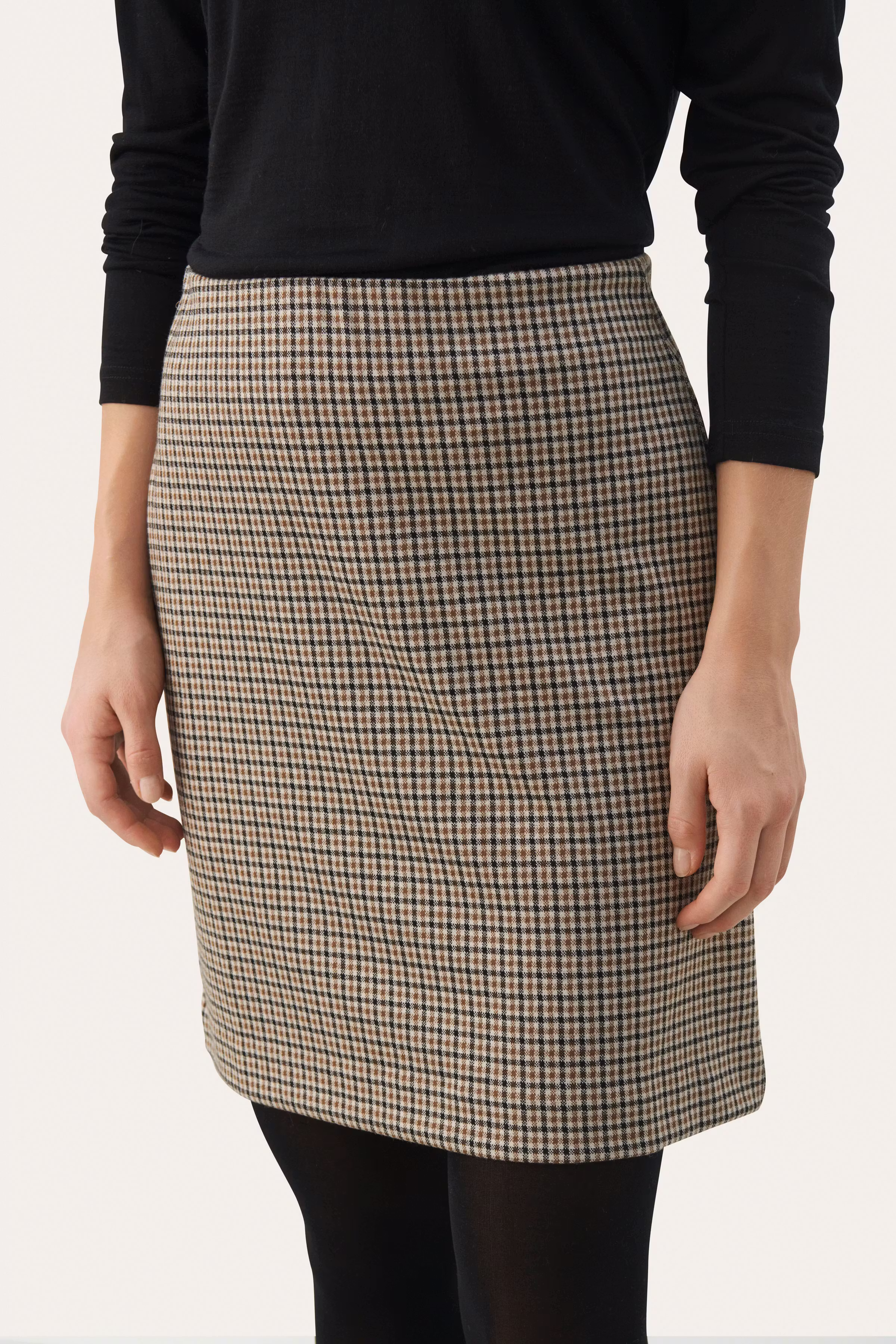 CorinnePW Skirt LOOKBOOK DETAIL 30308005-300958