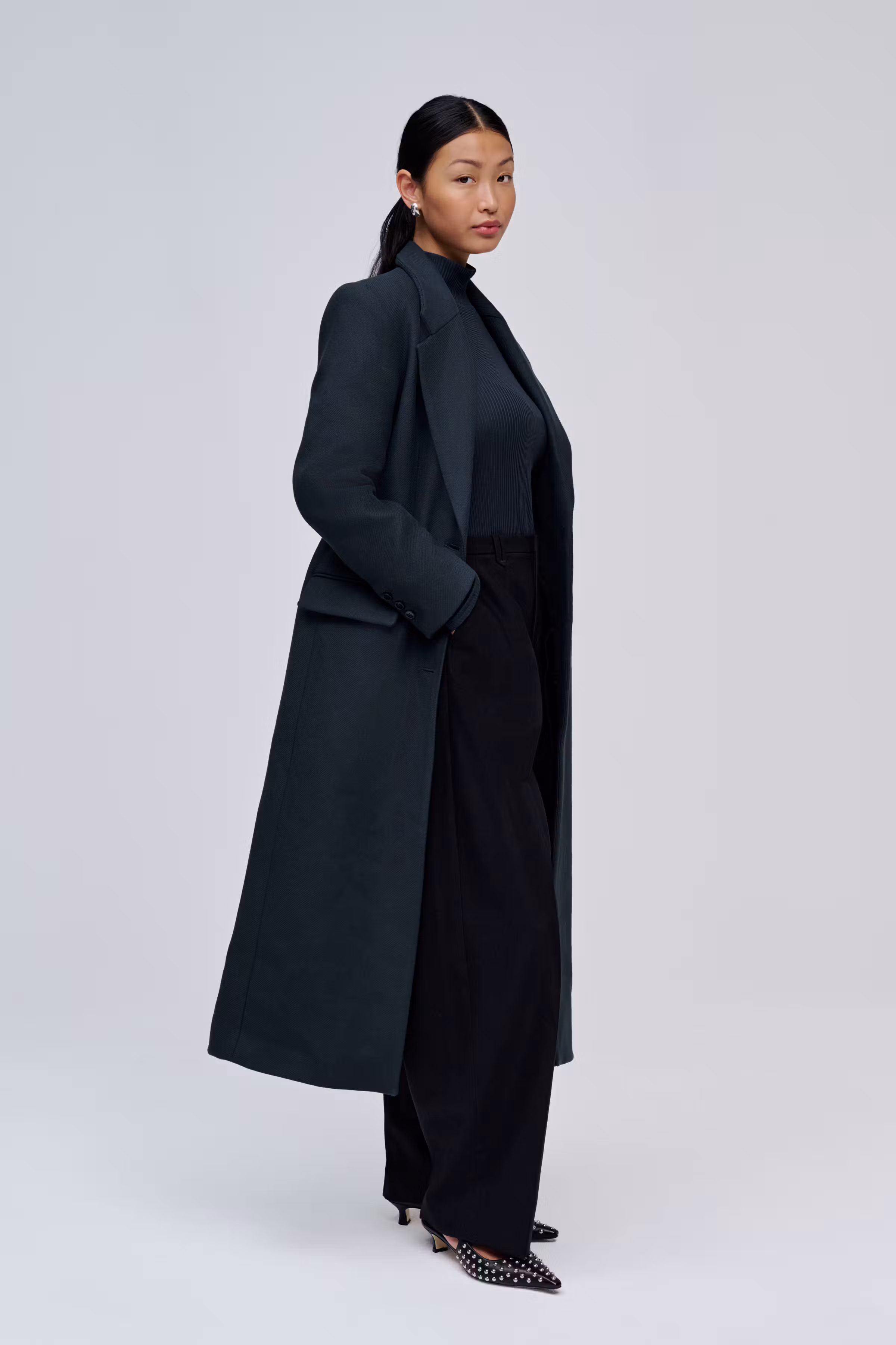 IOCrystal Coat LOOKBOOK FRONT 30600048-BL862