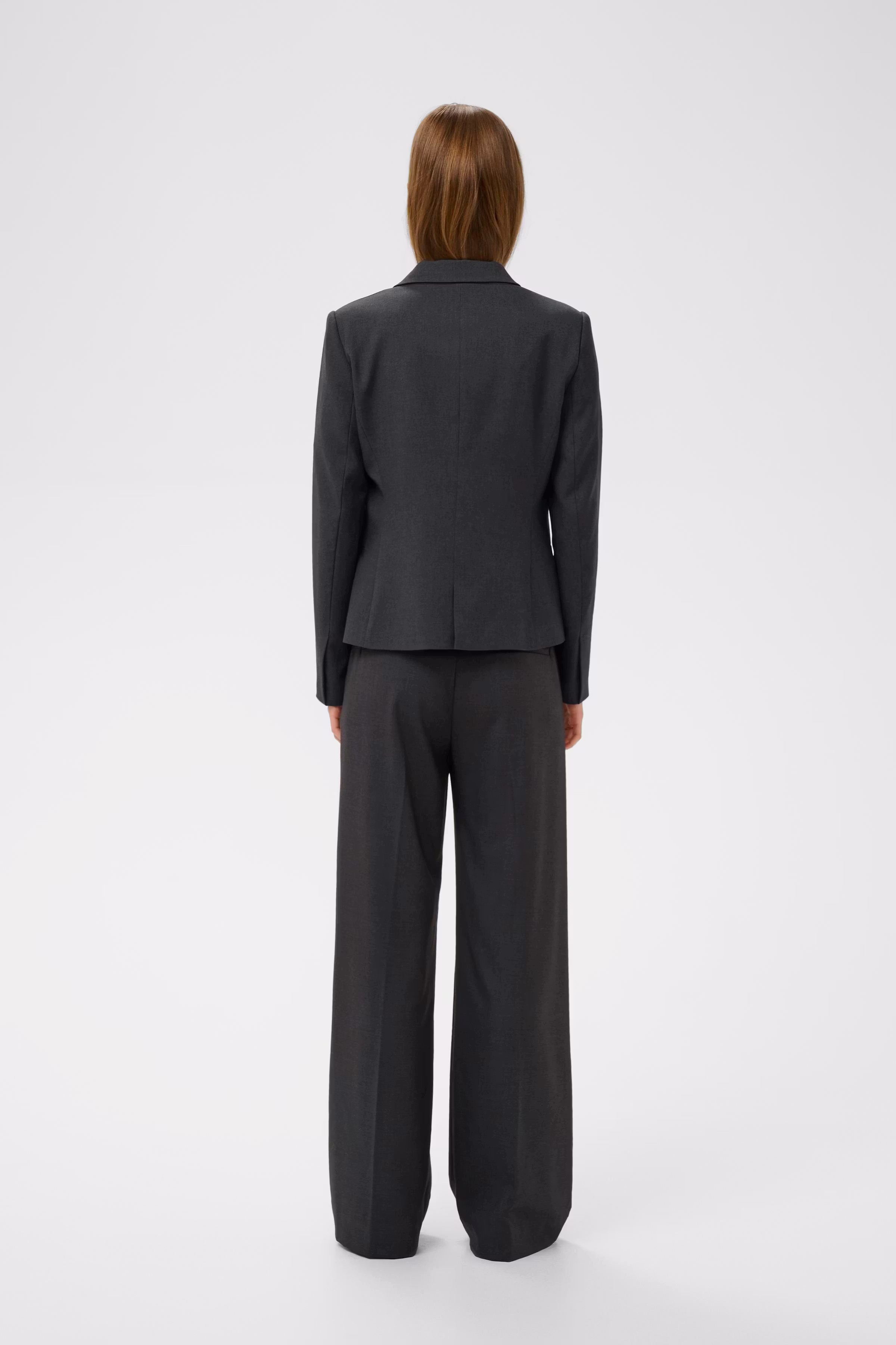 YuktaIW Blazer LOOKBOOK BACK 30111236-301744