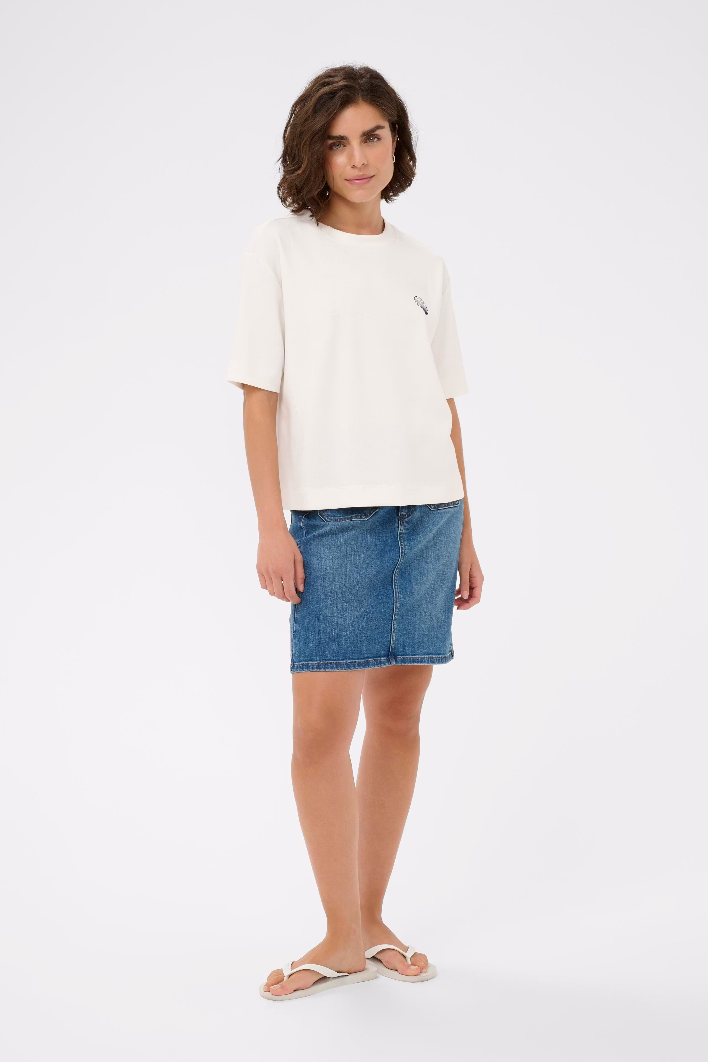 KAannie T-shirt LOOKBOOK FRONT 10511796-110602