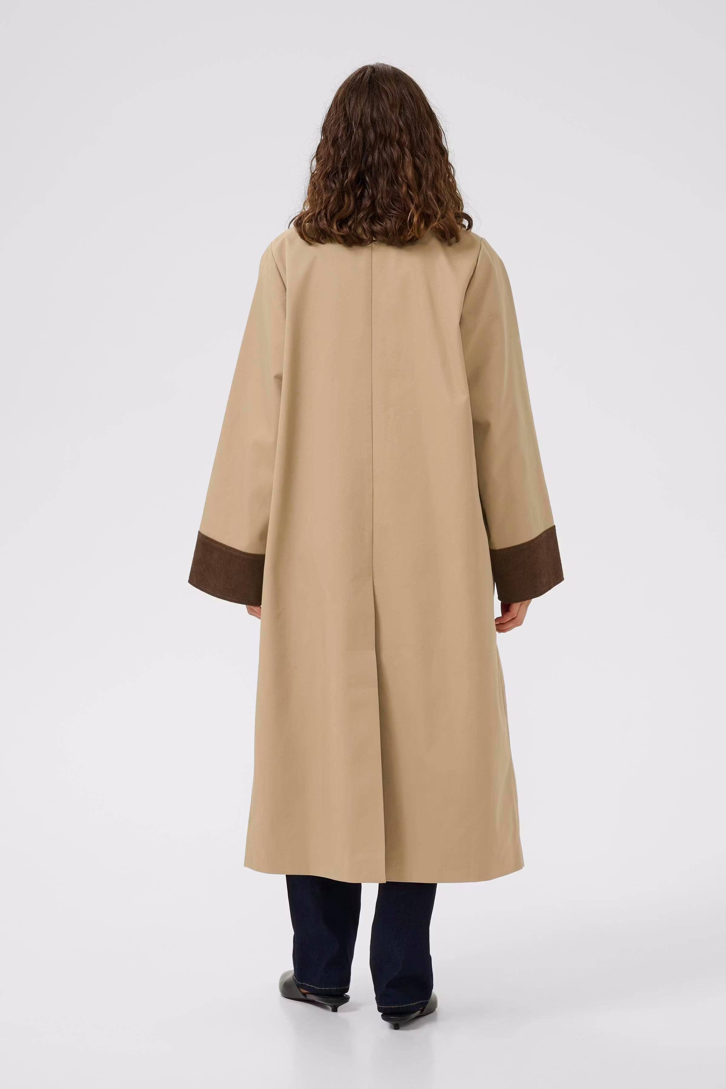 CUsasha Trenchcoat med fløjlsdetaljer LOOKBOOK BACK 50112574-171009