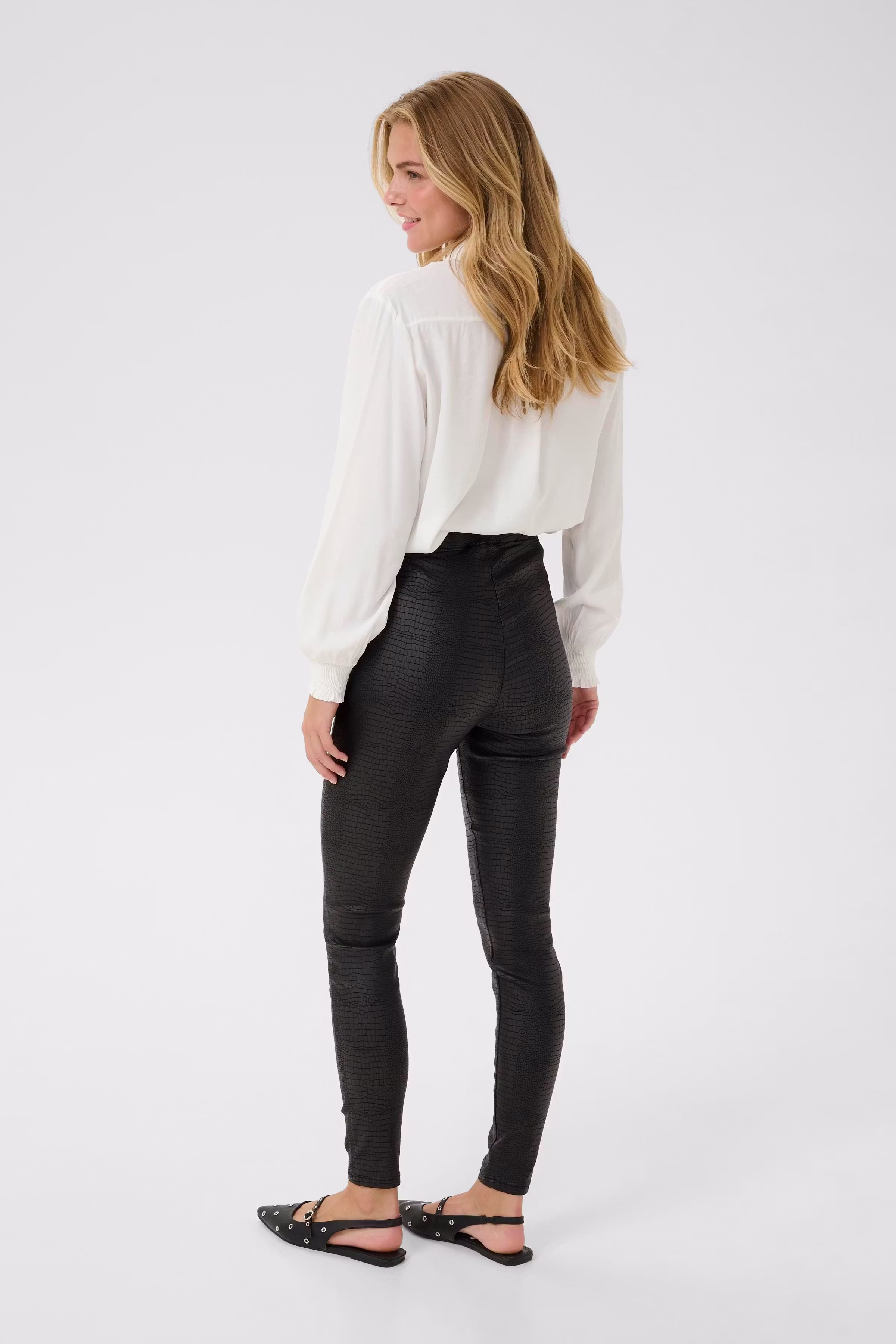 CRTabea Leggings LOOKBOOK BACK 10610409-100120