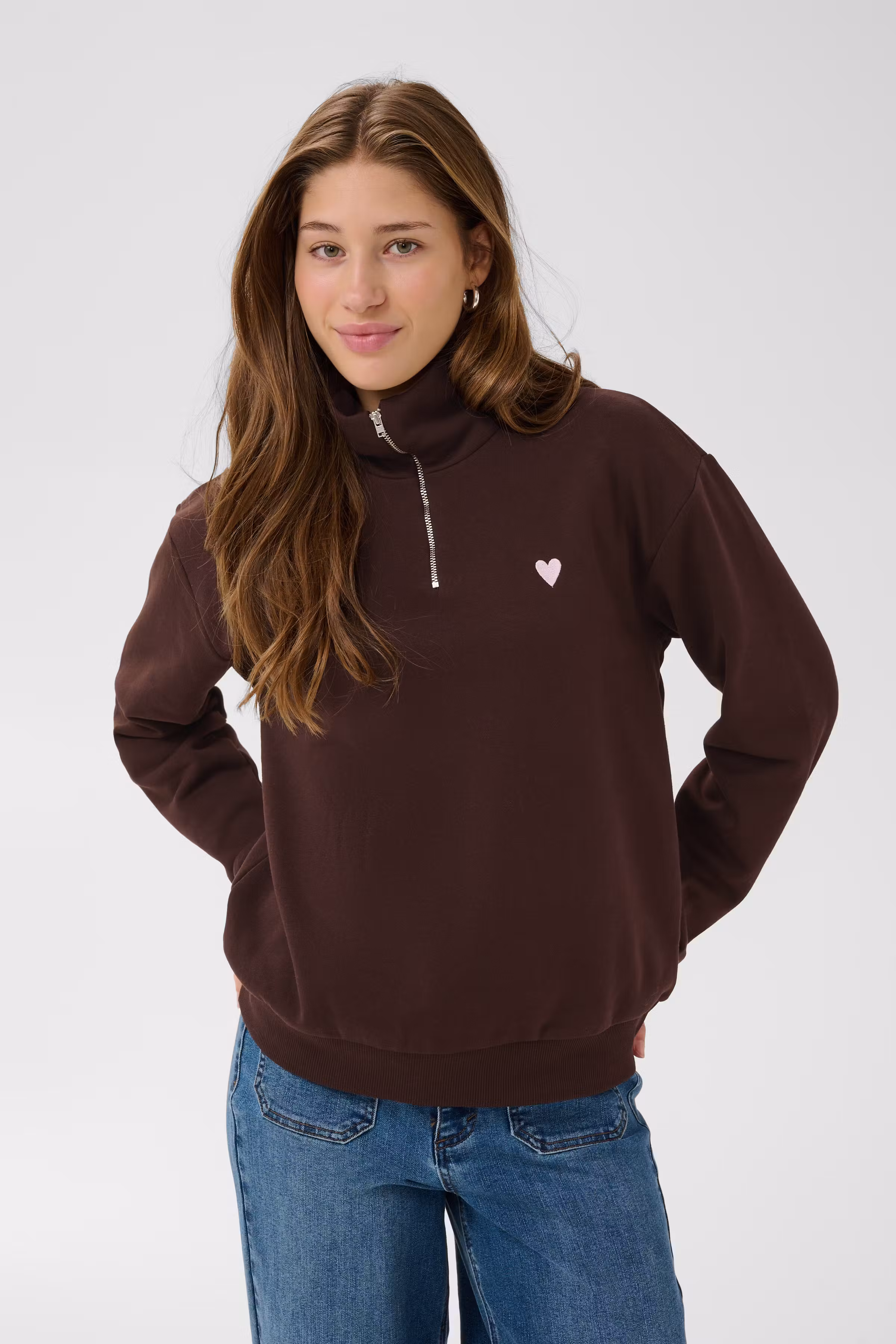 KAliddy Sweatshirt LOOKBOOK FRONT 10513266-190915